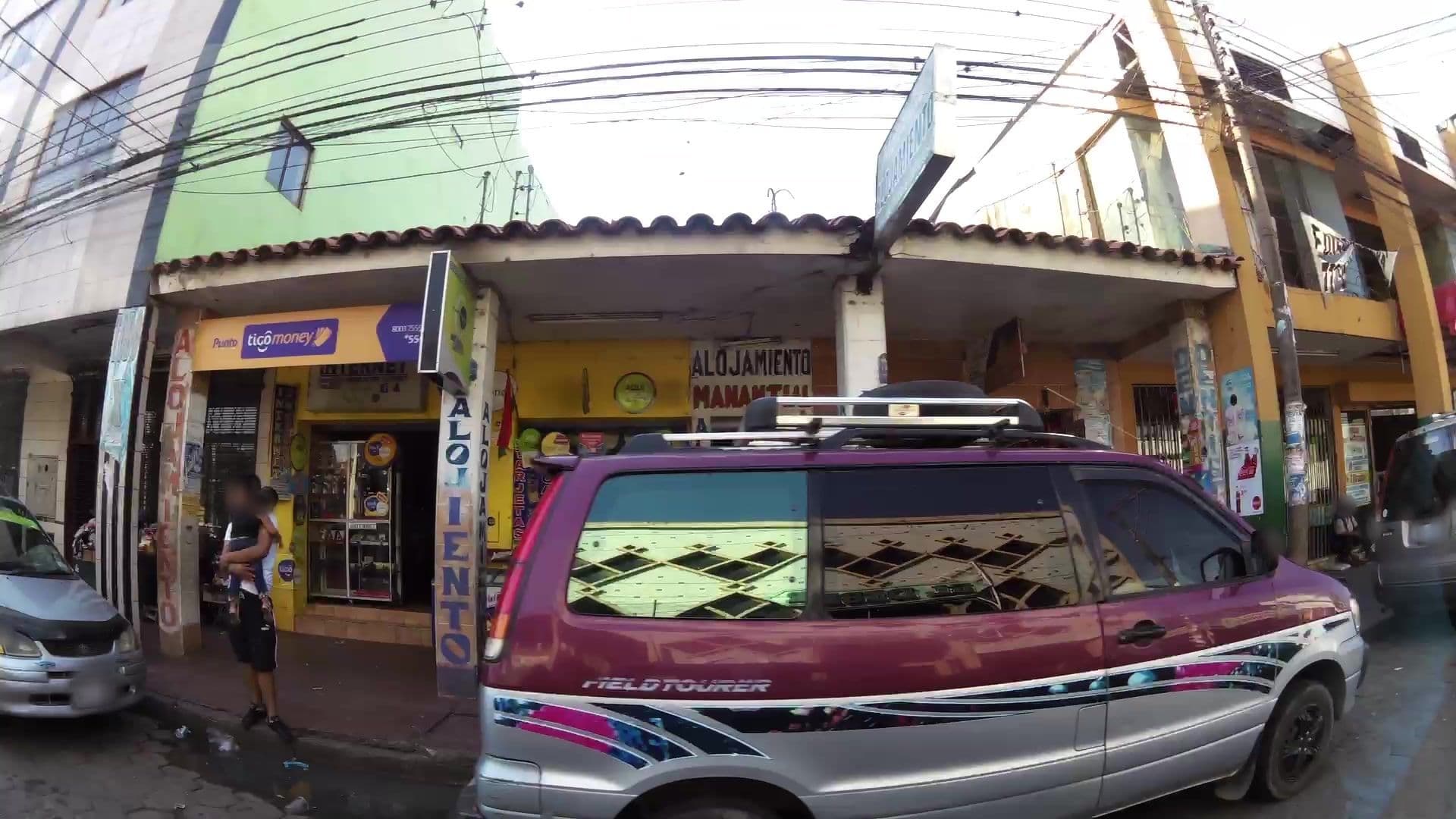 Street view near Alojamiento Manantial, Santa Cruz de la Sierra
