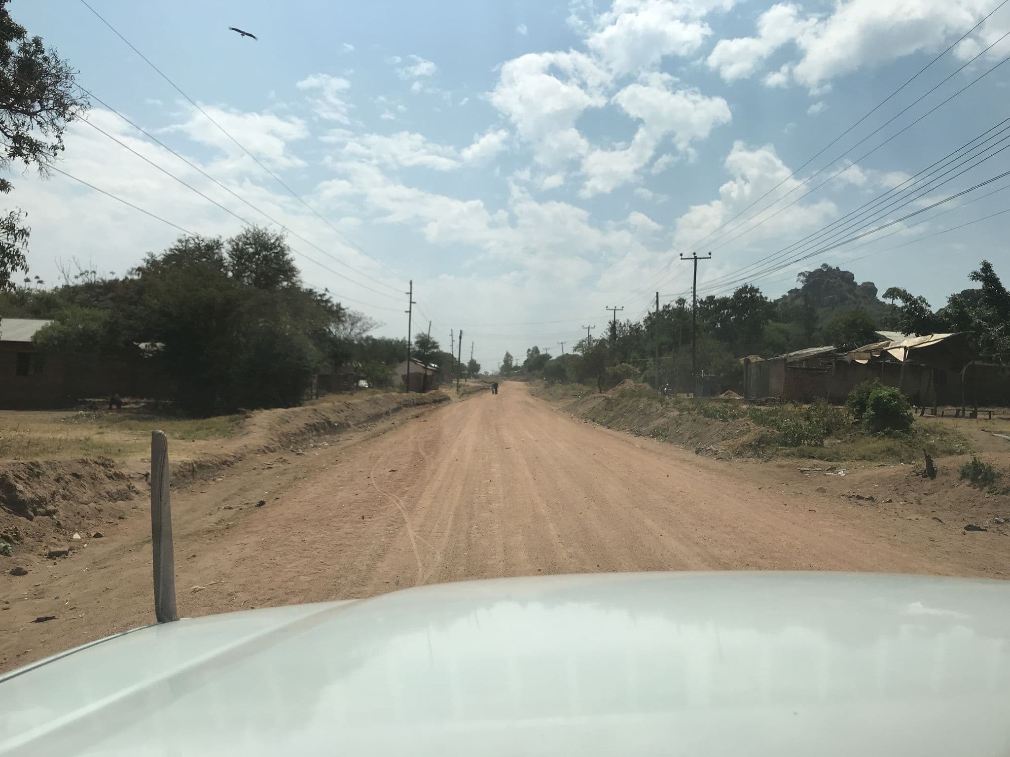 Street view near White lodge, Bunda — © allennatai (CC BY-SA · Mapillary)