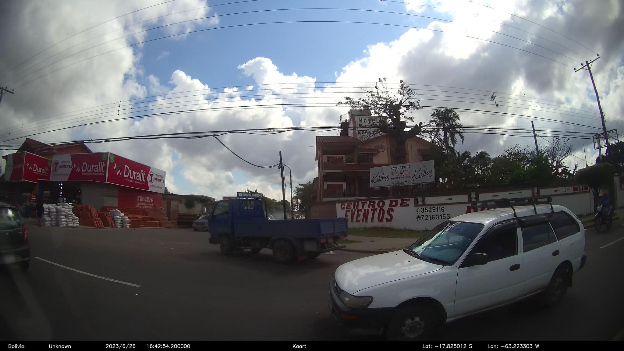 Street view near Hotel Resort Villa Rosita, Santa Cruz de la Sierra