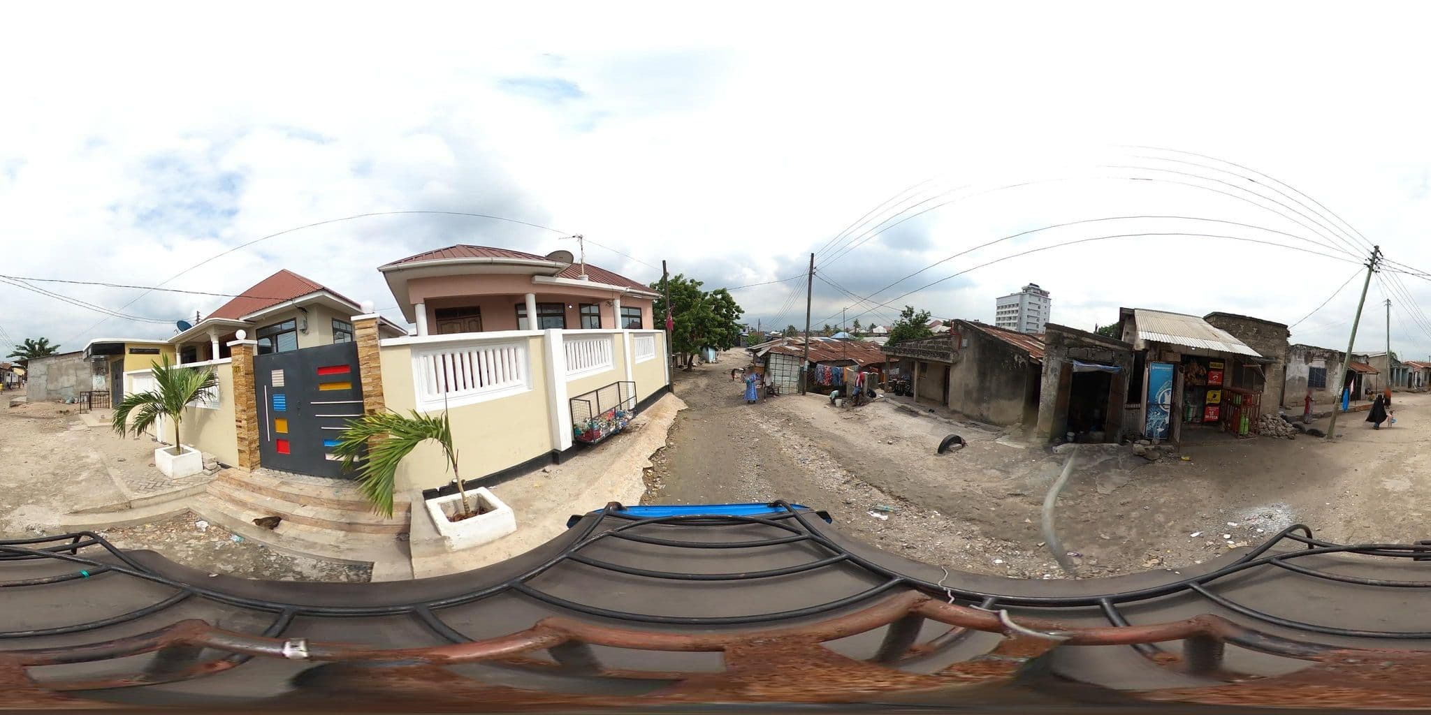 Street view near Shomola guest house, Magomeni
