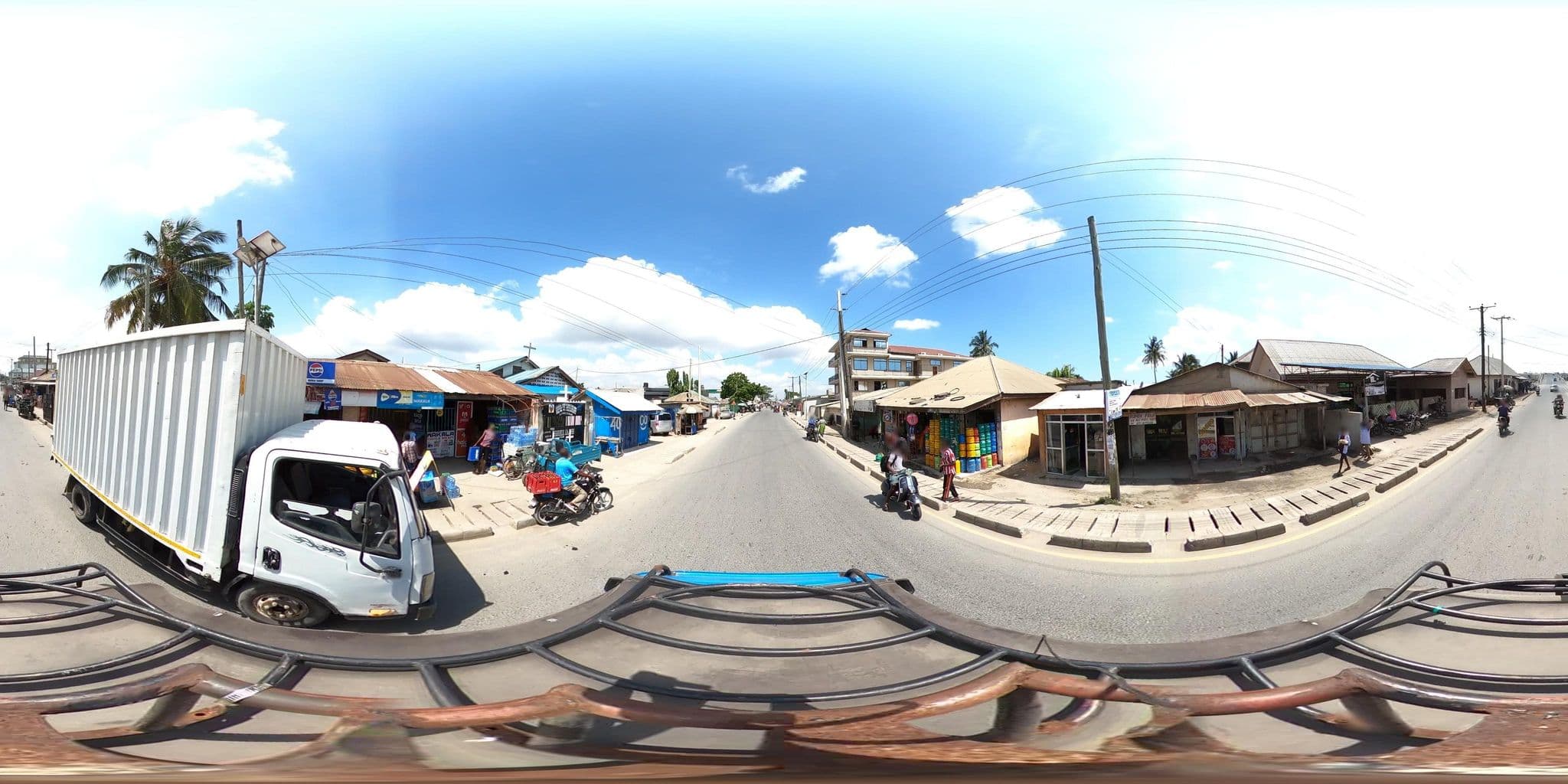 Street view near Talingula Bar&Guest, Dar es Salaam
