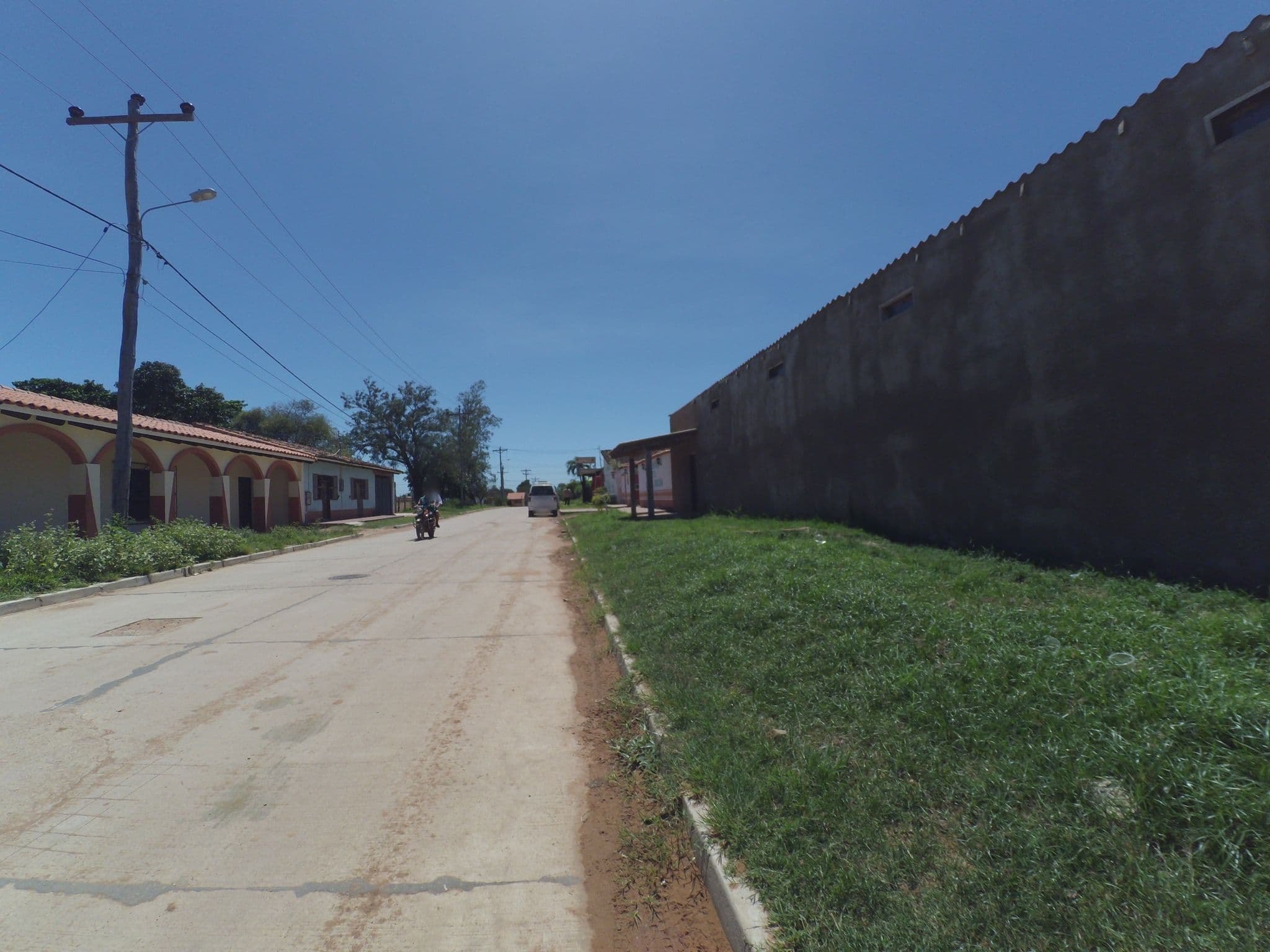 Street view near La Cuna Cruceña, Roboré — © yoviajo (CC BY-SA · Mapillary)