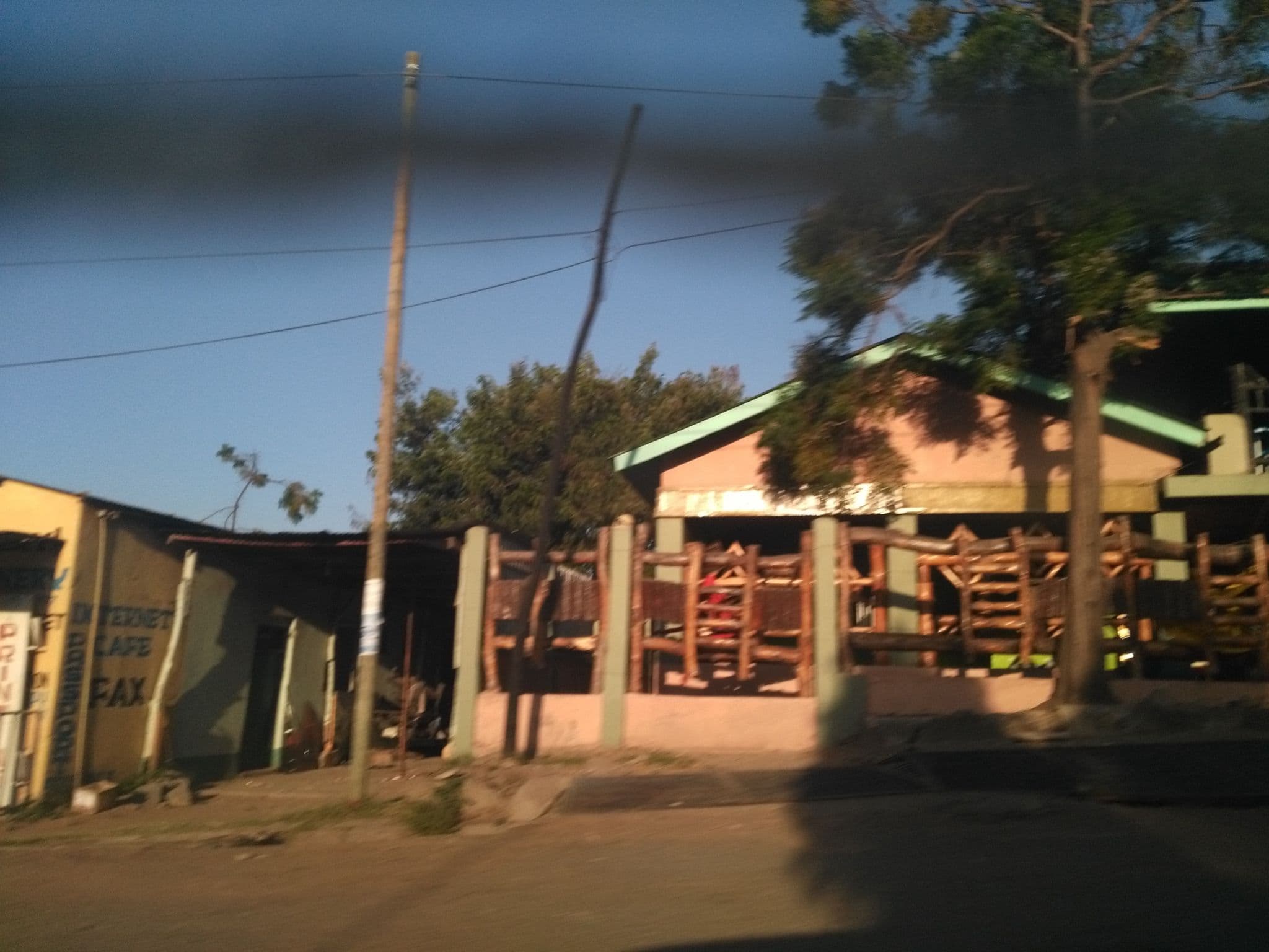 Street view near Awadhi Lodge, Mwanza