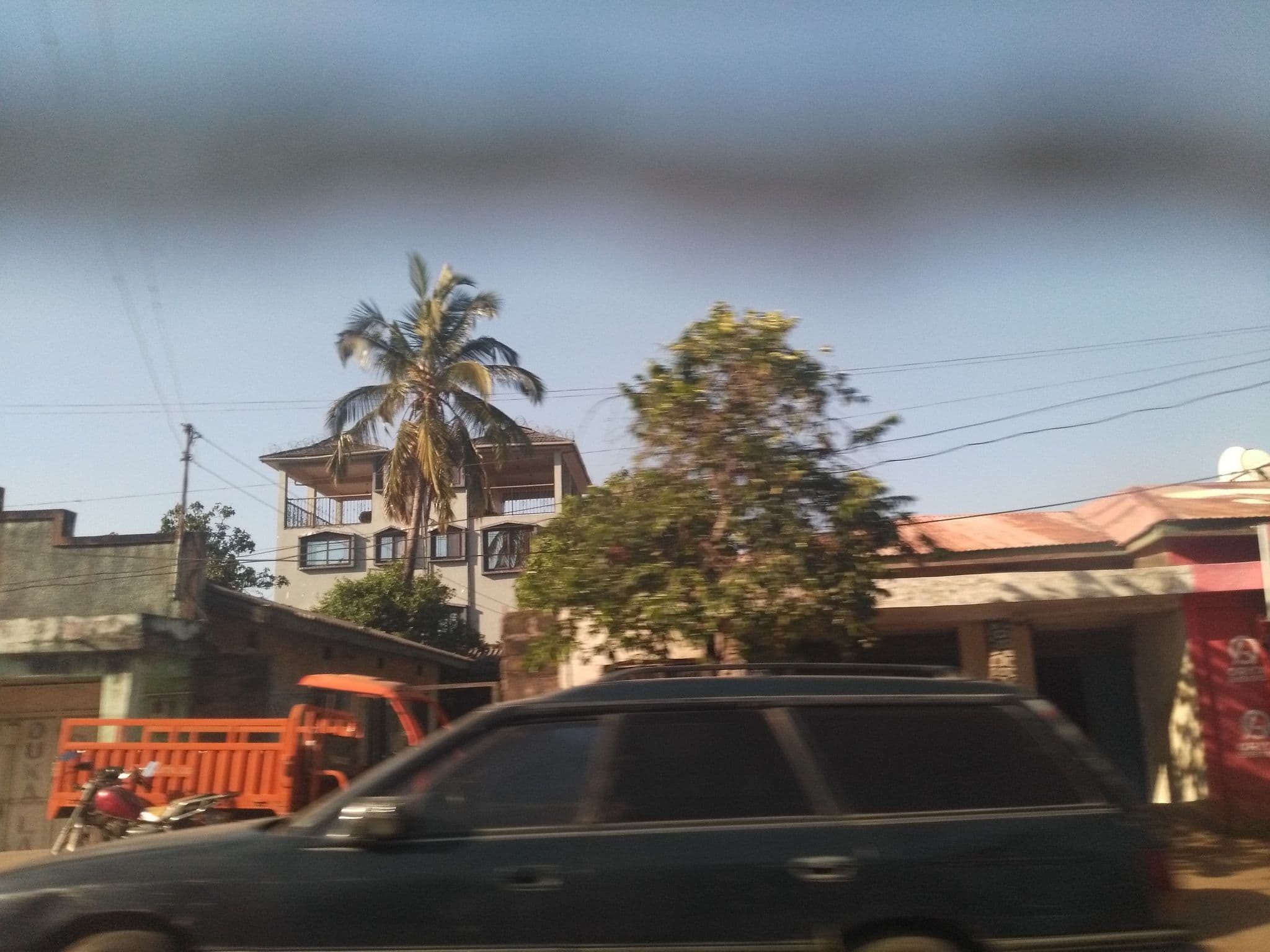 Street view near New Penda Classic Lodge, Mwanza — © ralebipim (CC BY-SA · Mapillary)