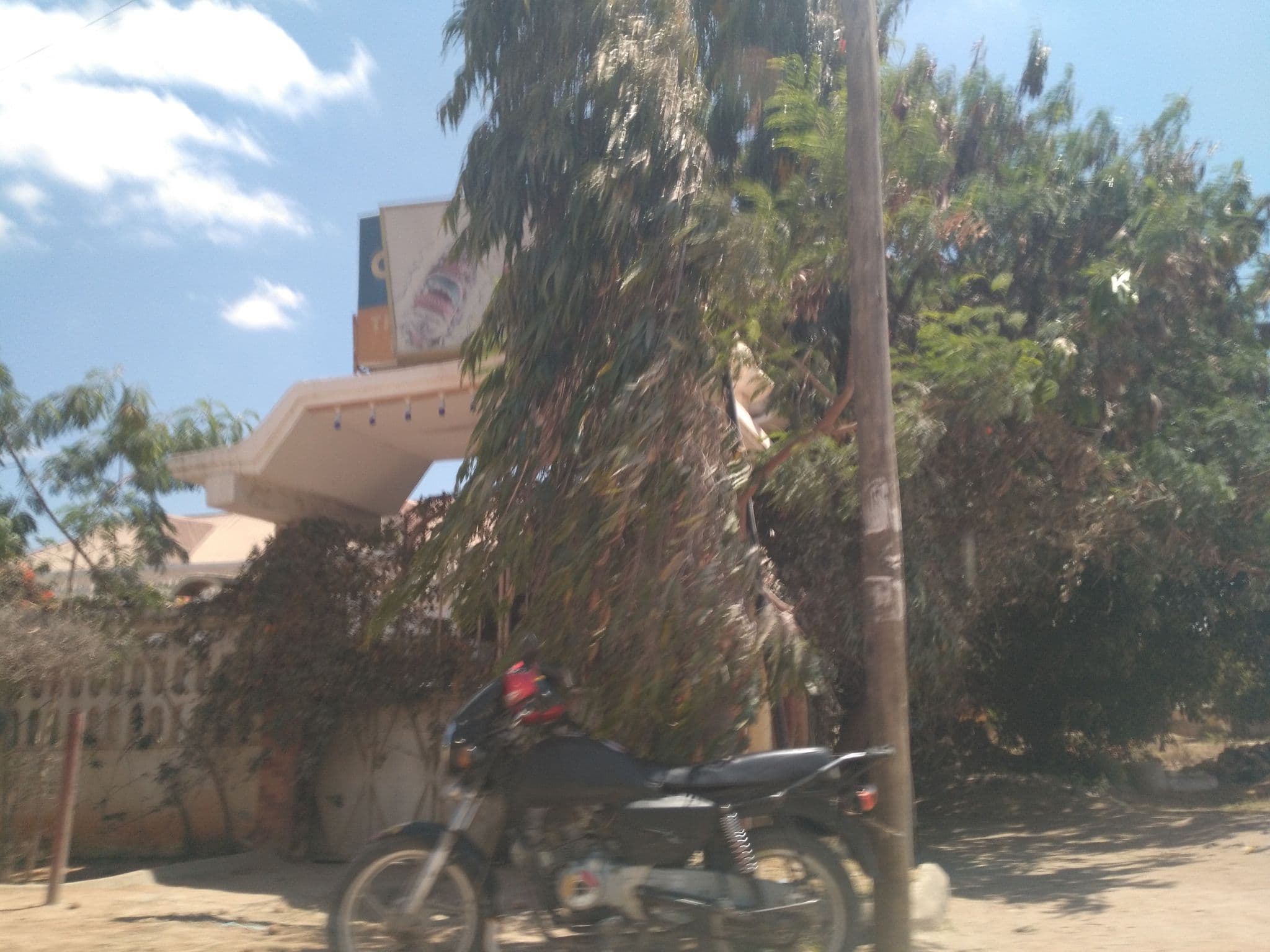 Street view near Gift Land Hotel, Dodoma