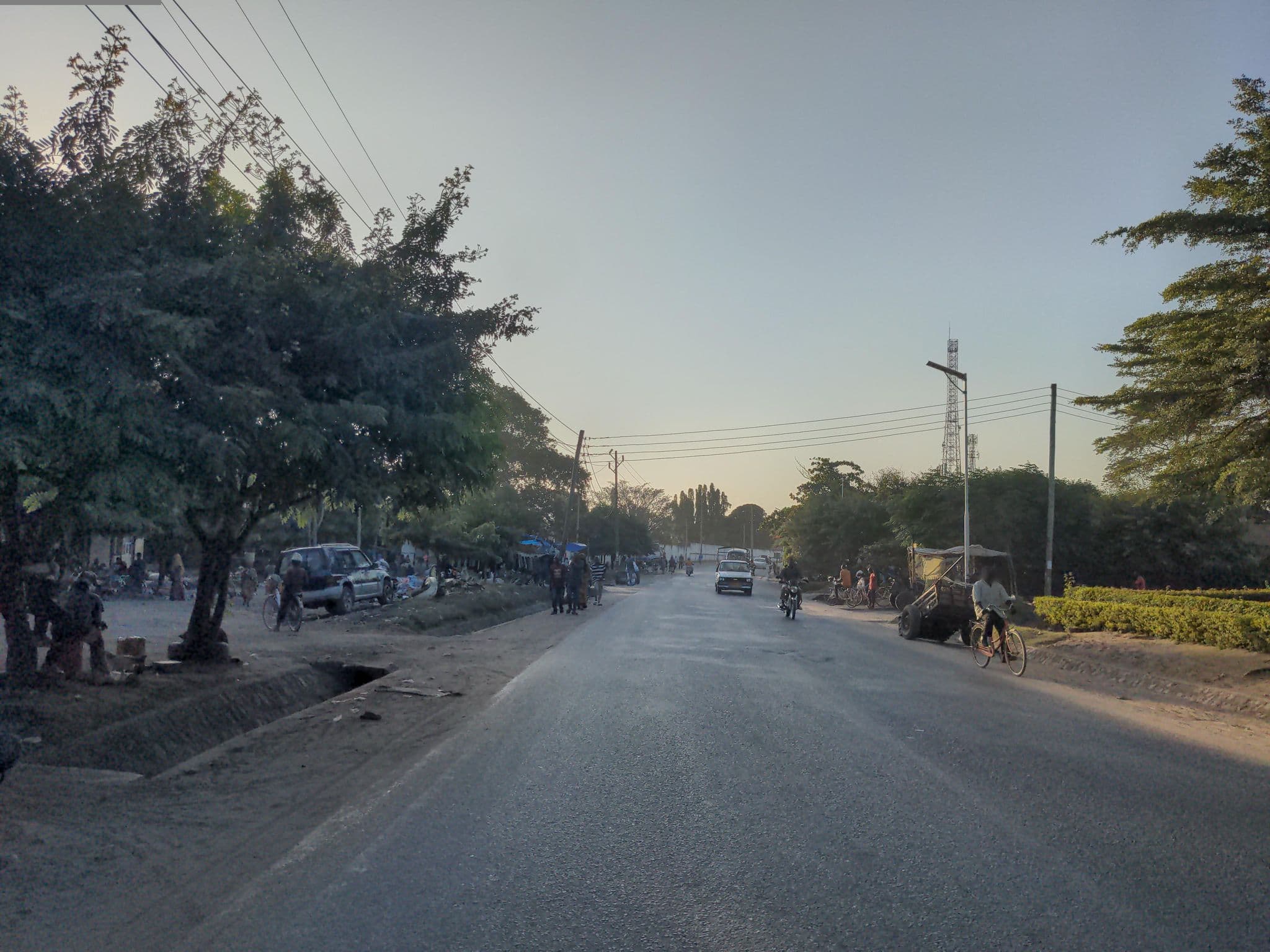 Street view near Bonnai inn, Tanga