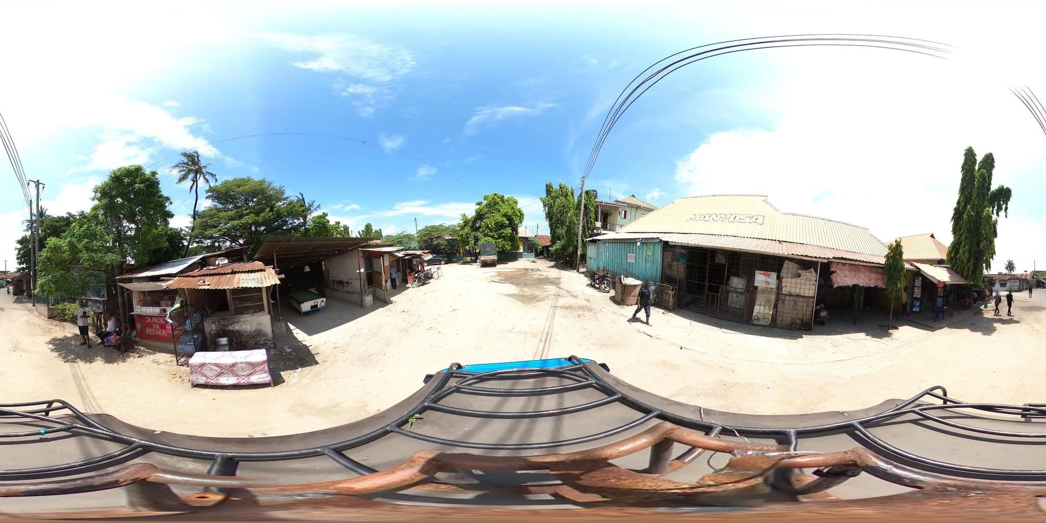 Street view near Manyosa Bar and Guest House, Dar es Salaam