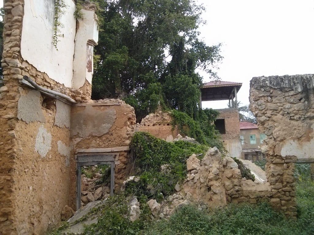 Street view near Millenium Post Office Hotel, Bagamoyo — © janvanbekkum (CC BY-SA · Mapillary)