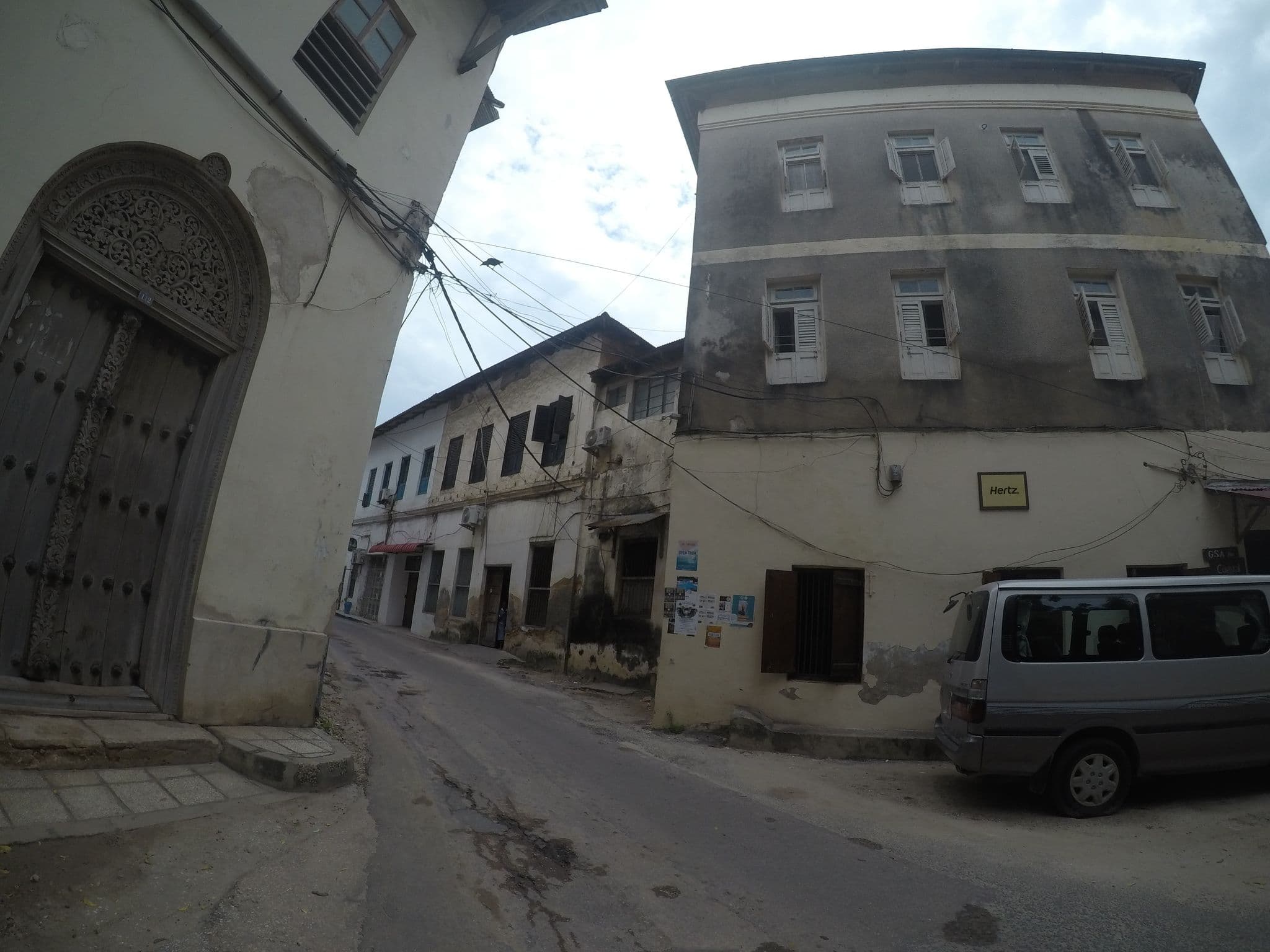 Street view near Serena Inn, Zanzibar — © omarshehe (CC BY-SA · Mapillary)