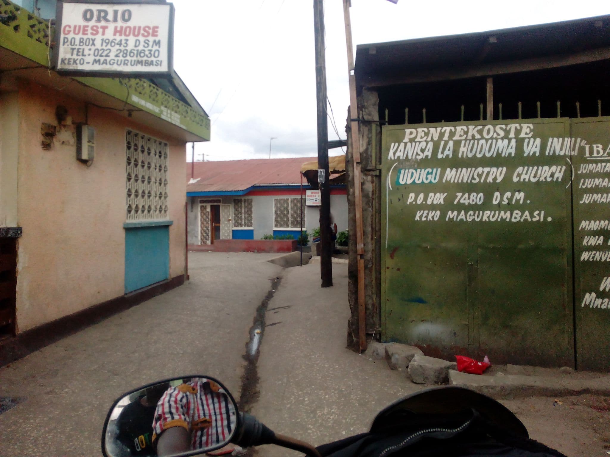Street view near Wokima Guest House, Dar es Salaam