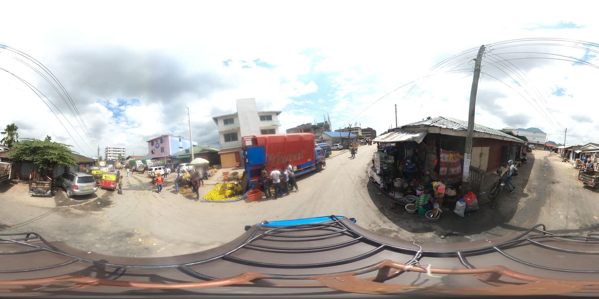 Street view near Kituri Royal Inn Bar, Dar es Salaam
