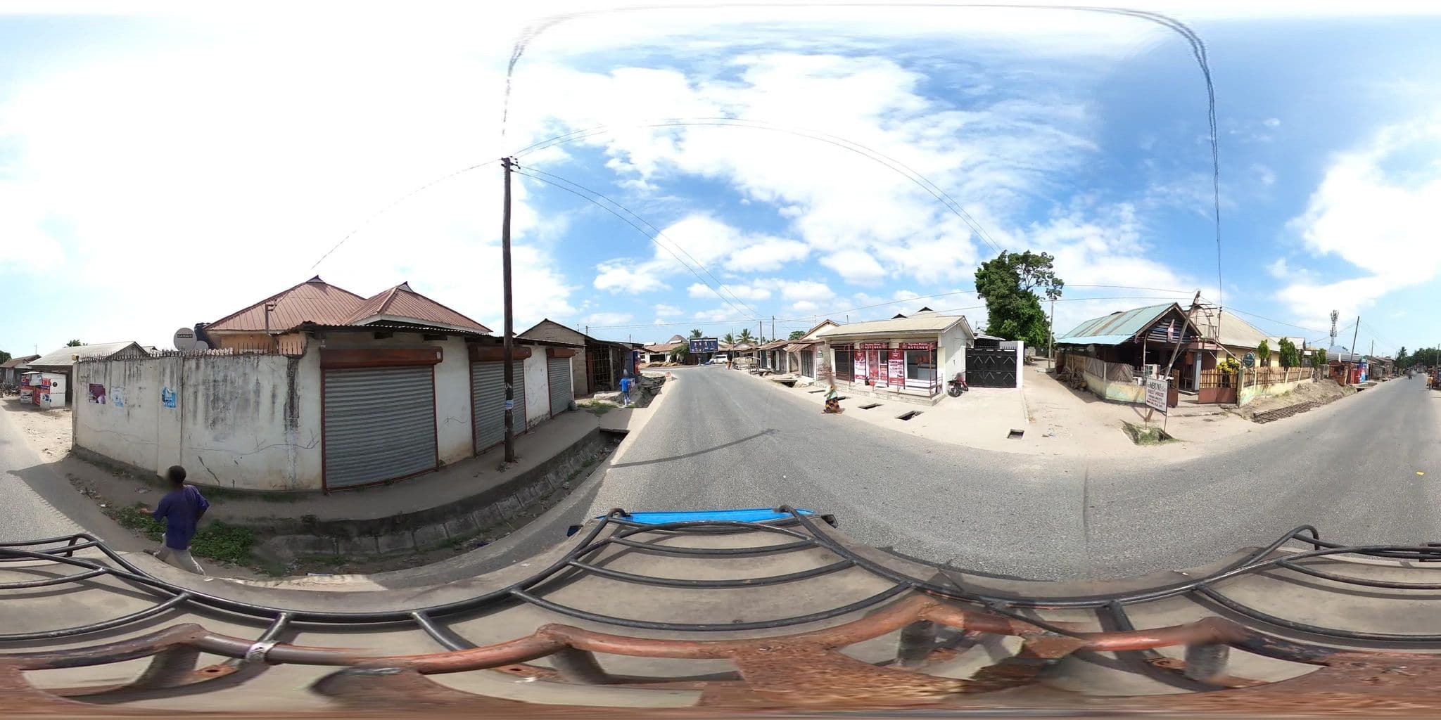 Street view near New Mbuni Bar & Guest House, Dar es Salaam