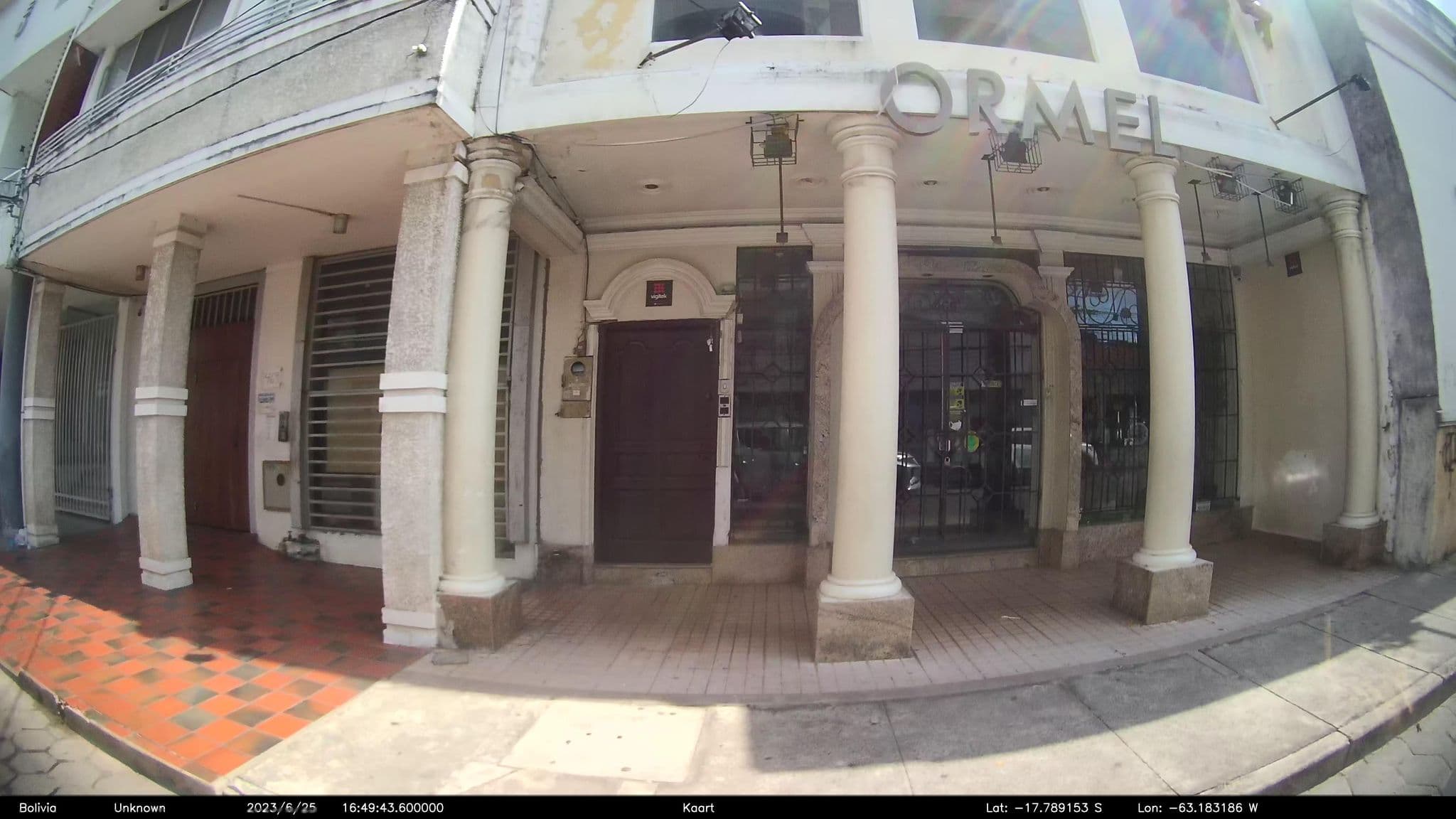Street view near Backpackers Apart & Suites, Santa Cruz de la Sierra