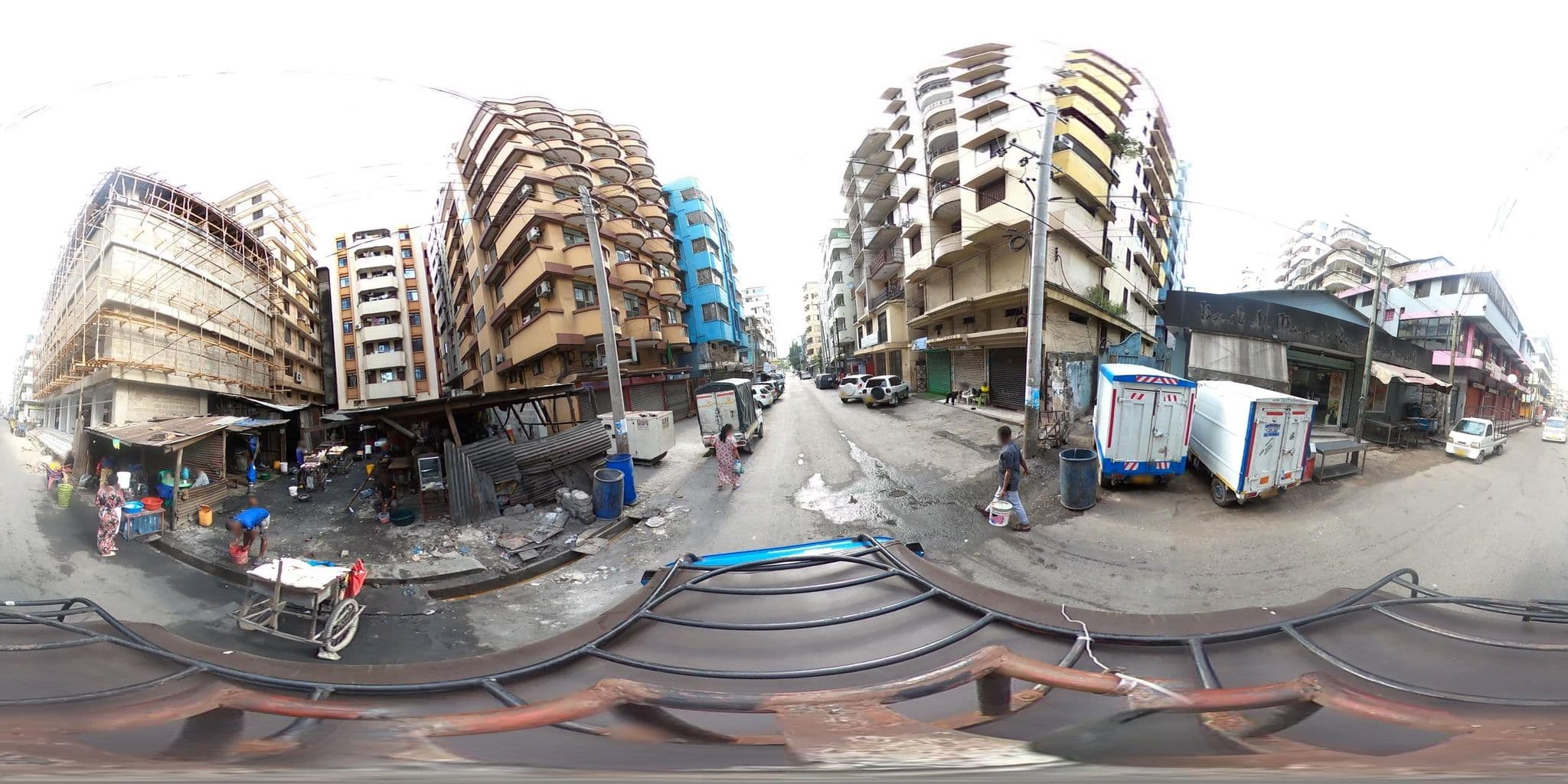 Street view near Manyagwe Hotel, Dar es Salaam