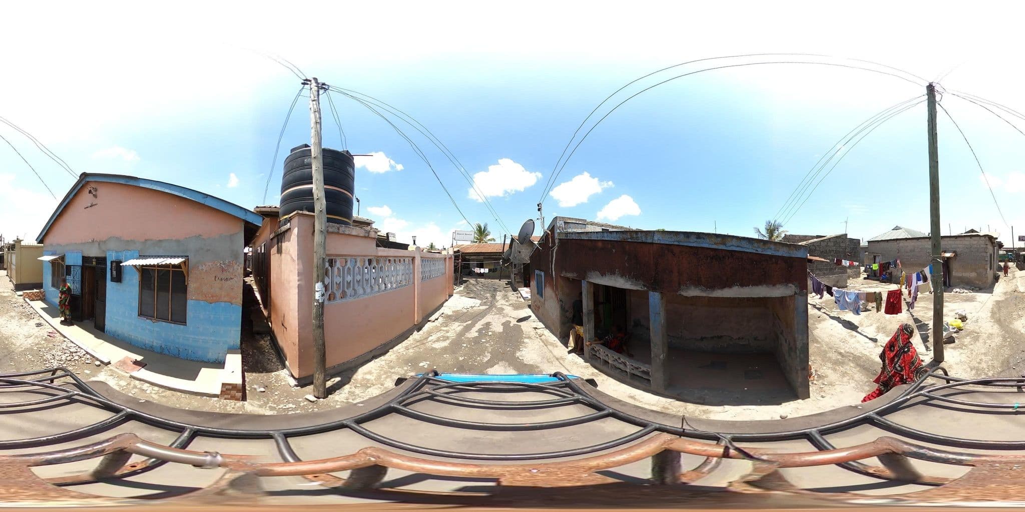 Street view near Chengola, Dar es Salaam