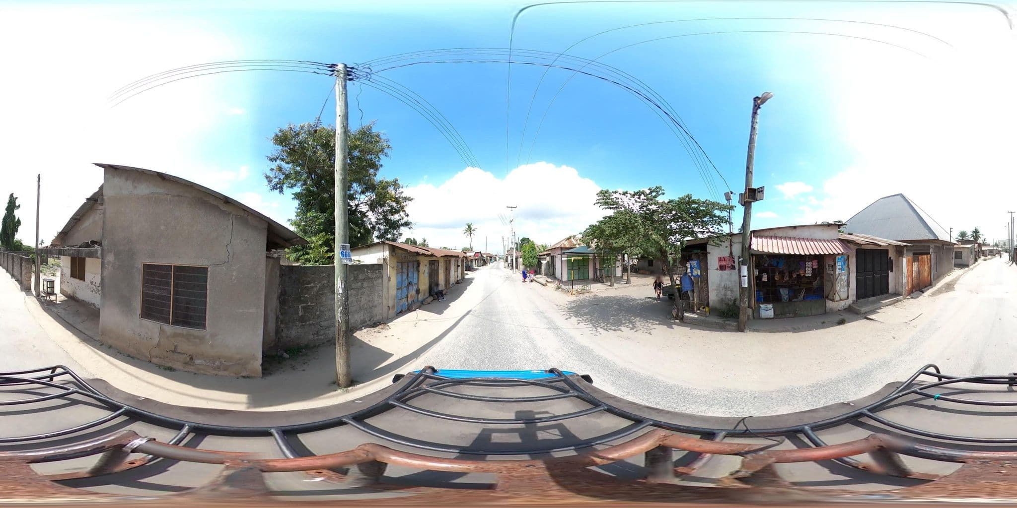 Street view near Garden Peary Bar and Gest Housse, Dar es Salaam