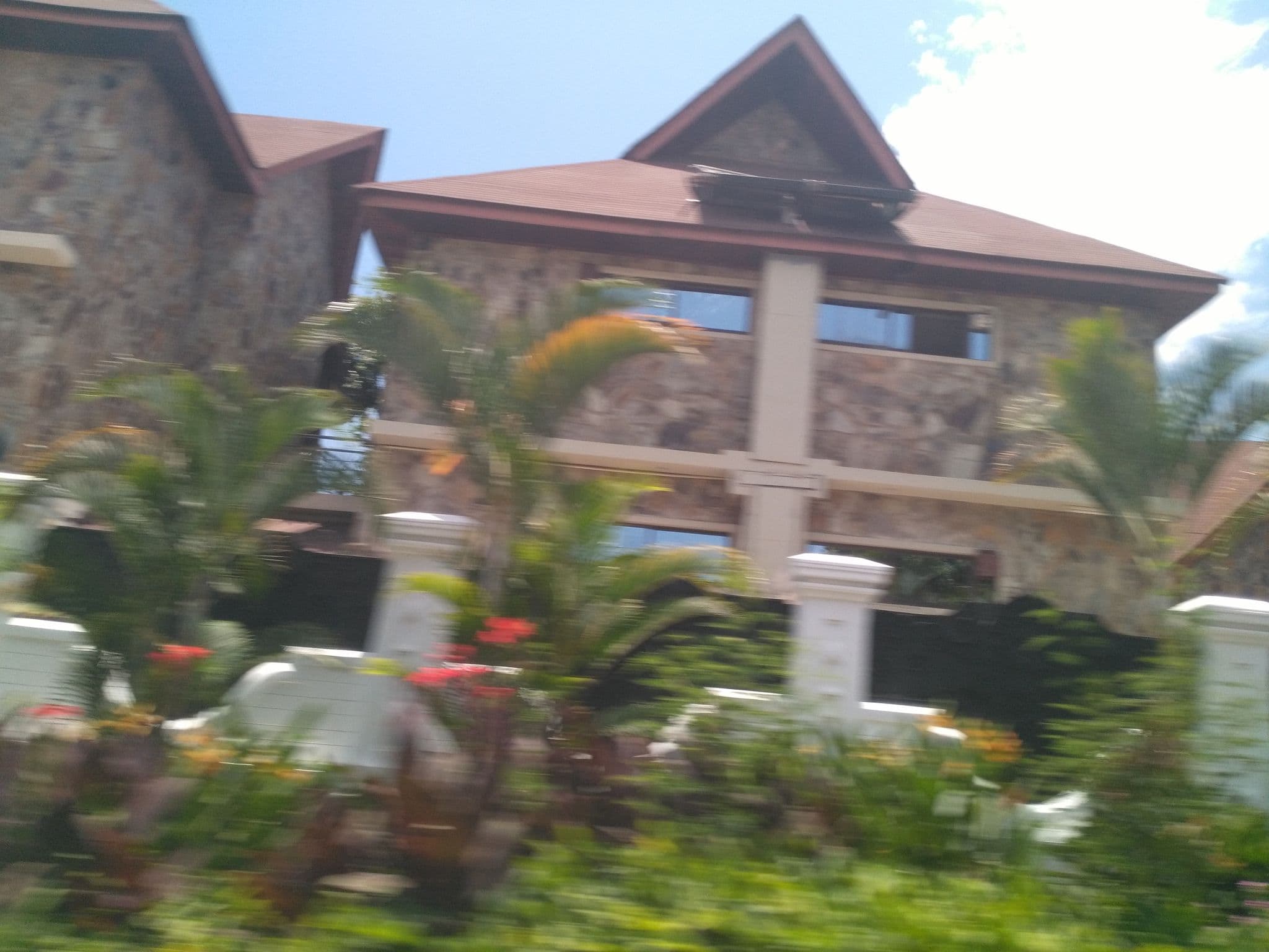 Street view near Malaika Beach Resort, Mwanza