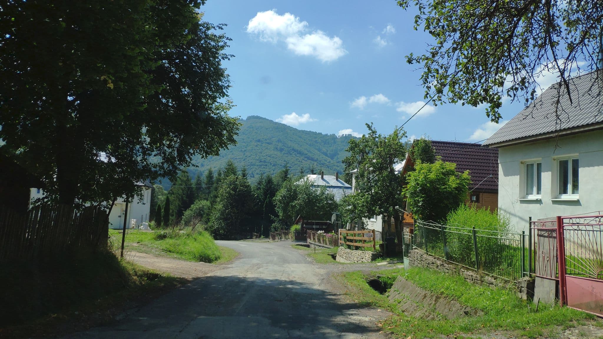 Street view near Turistická ubytovna, Zabrod' — © pavolg (CC BY-SA · Mapillary)