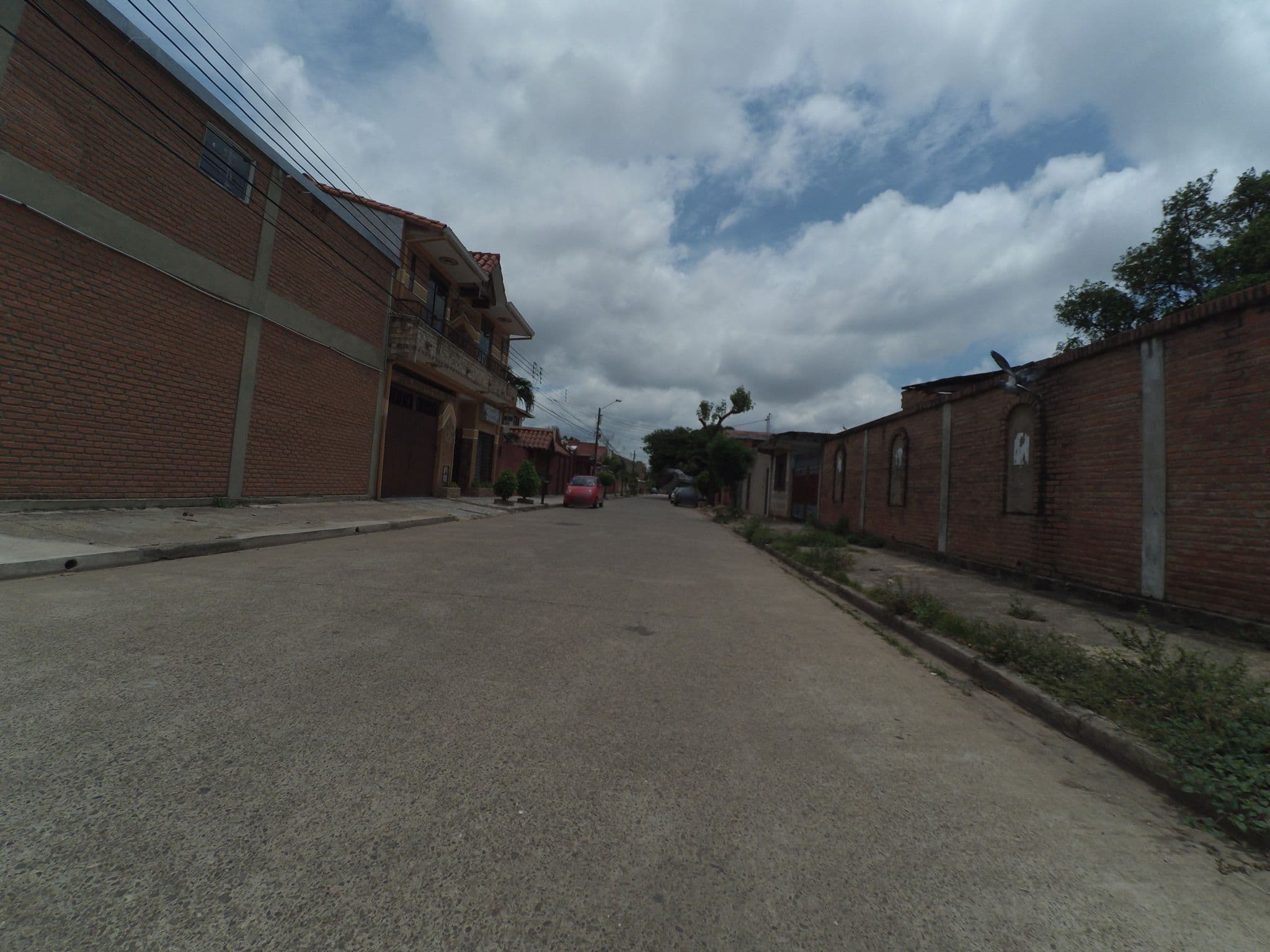 Street view near Agropecuaria San Cassiano, Santa Cruz de la Sierra