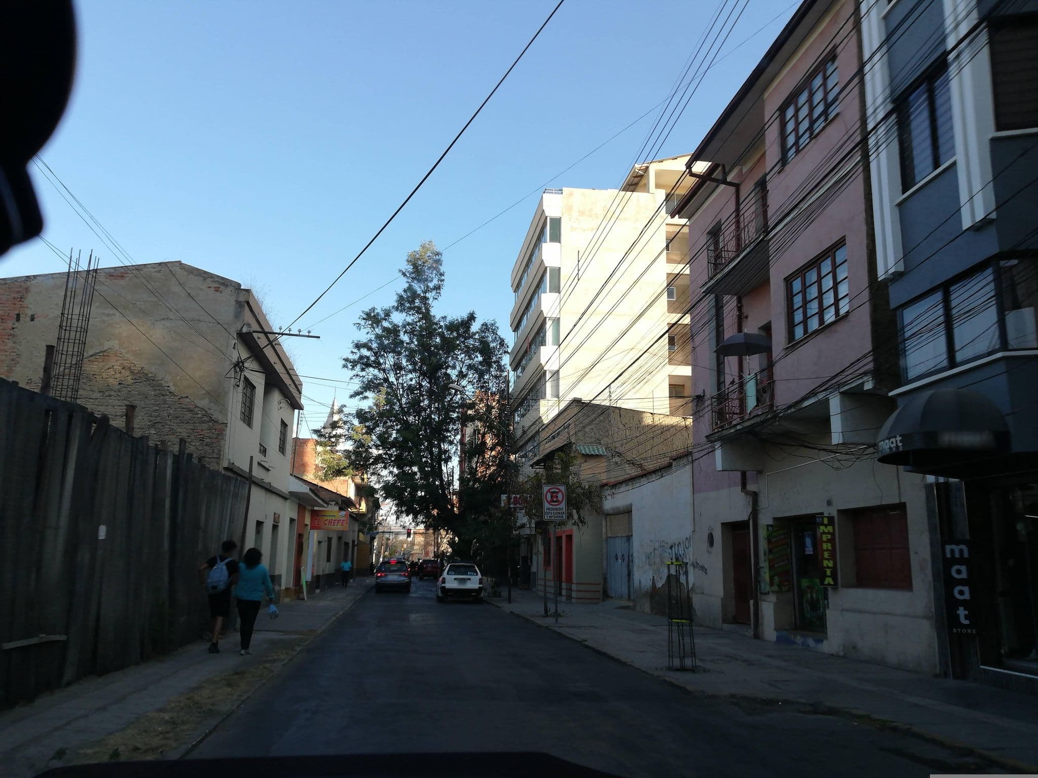 Street view near Hotel La Fontaine, Cochabamba — © jjiglesias (CC BY-SA · Mapillary)