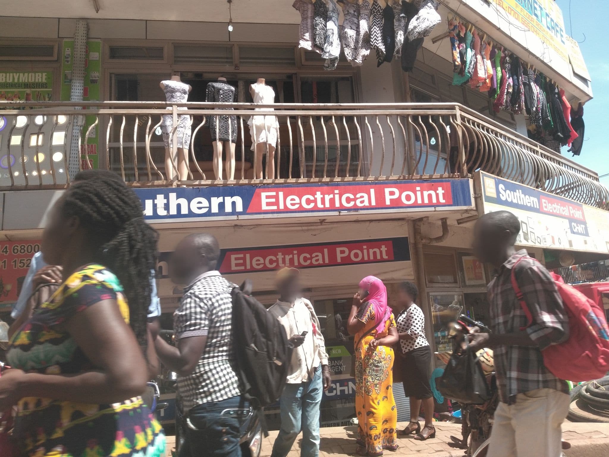 Street view near Holiday Express Hotel, Kampala