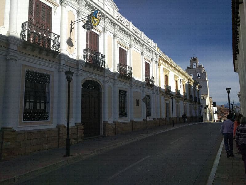 Street view near Colors House Hostel, Sucre — © janvanbekkum (CC BY-SA · Mapillary)