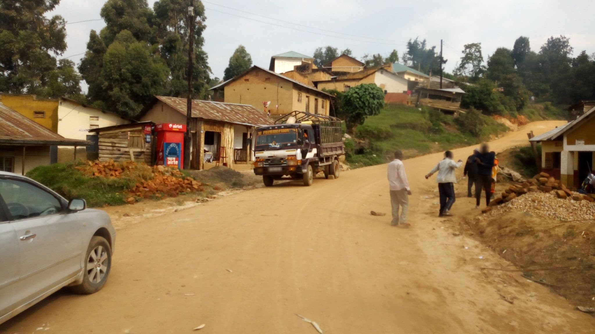 Street view near Nkuringo Gorilla Lodge, Kanungu — © klain890 (CC BY-SA · Mapillary)