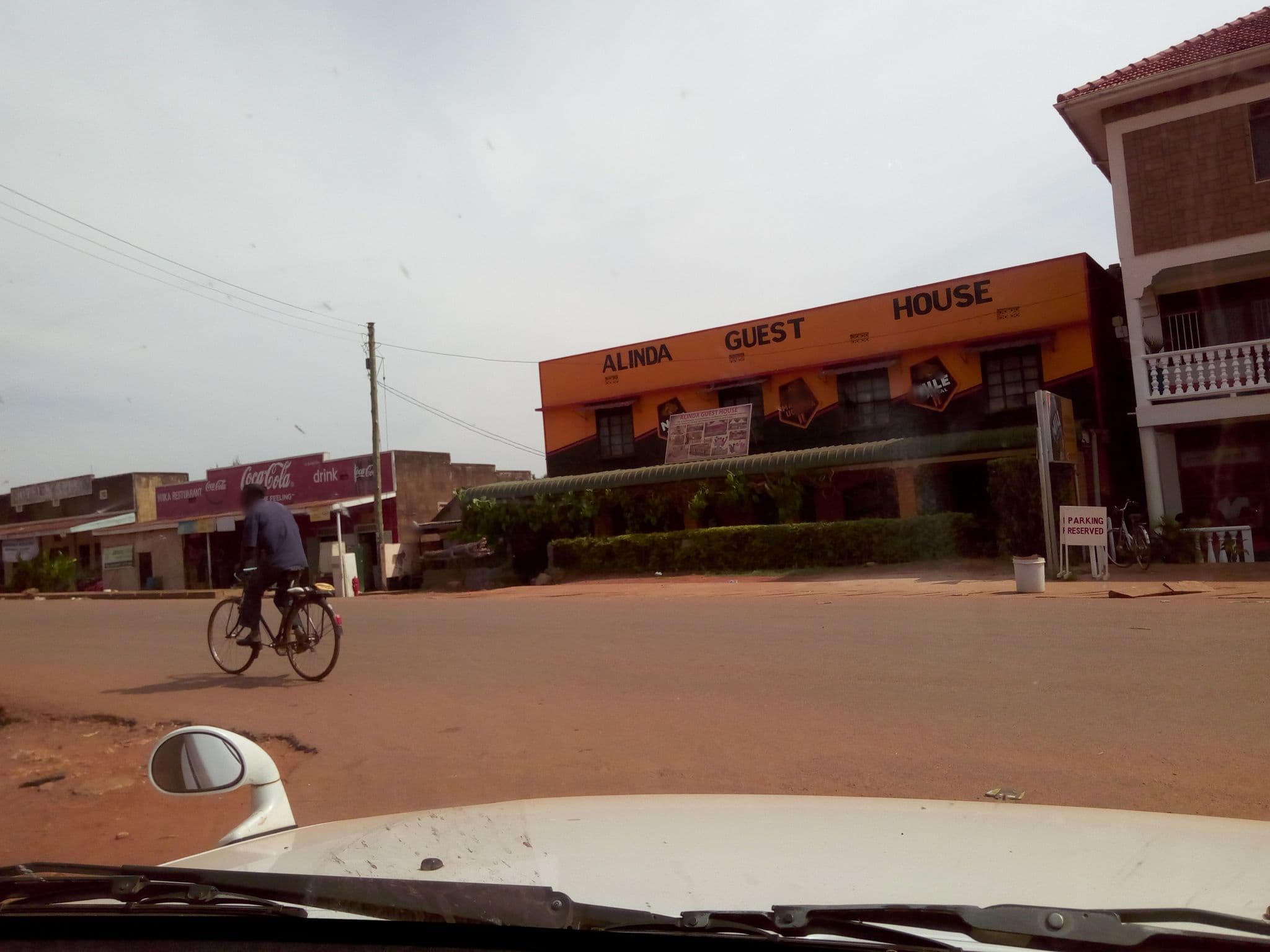 Street view near Alinda Bar & Guest House, Masindi — © jozef020 (CC BY-SA · Mapillary)