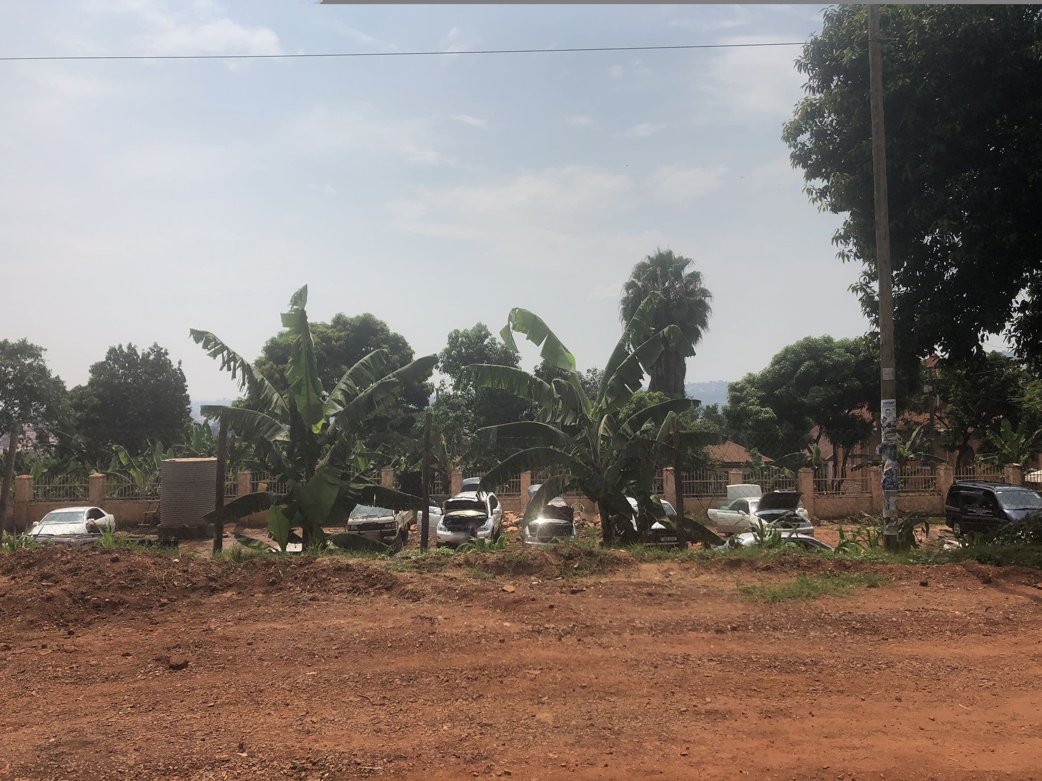 Street view near Kahondo Buffalo Hotel, Kampala — © steph202 (CC BY-SA · Mapillary)