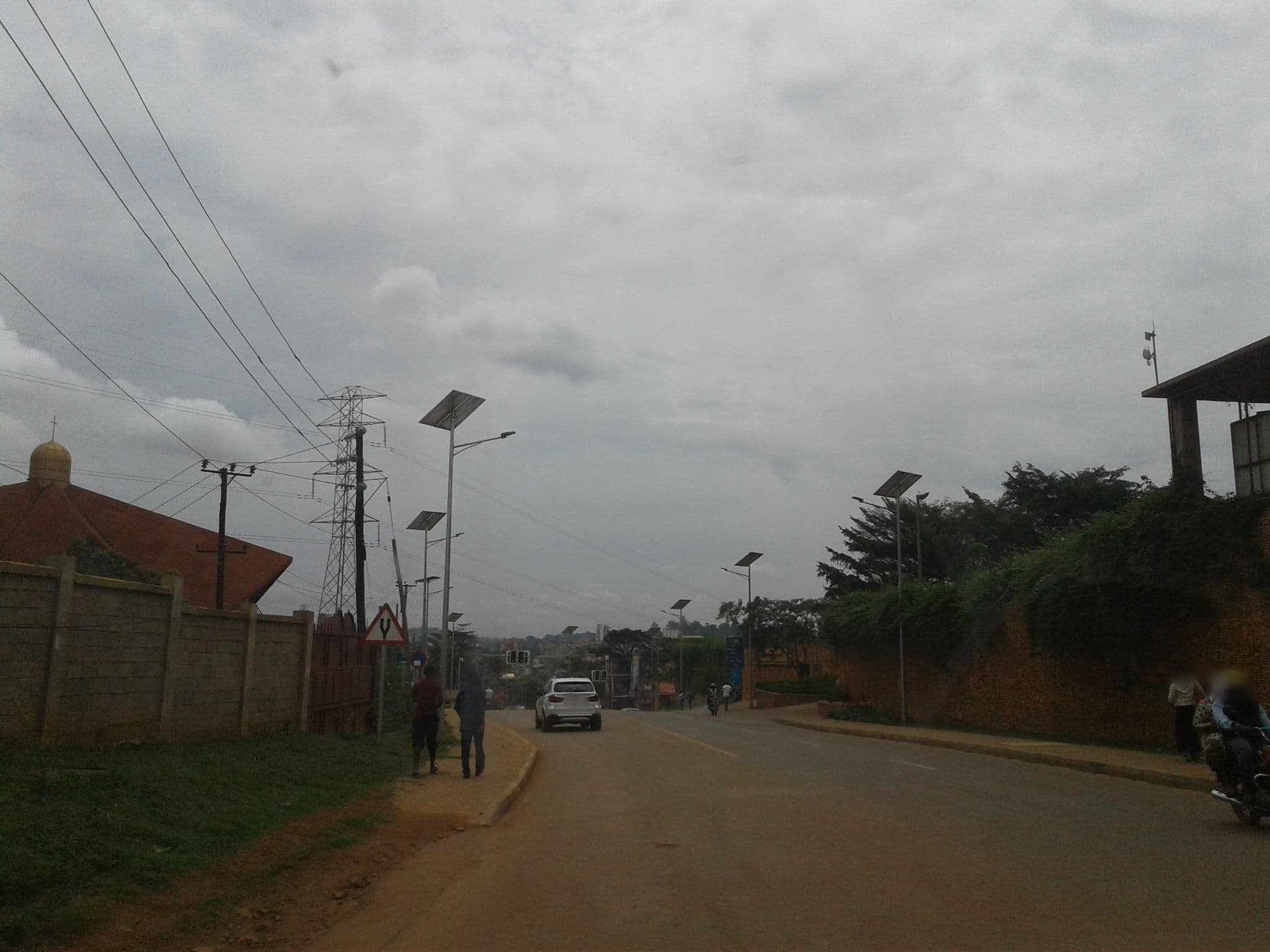Street view near Kabira Country Club, Kampala — © bagonzars (CC BY-SA · Mapillary)