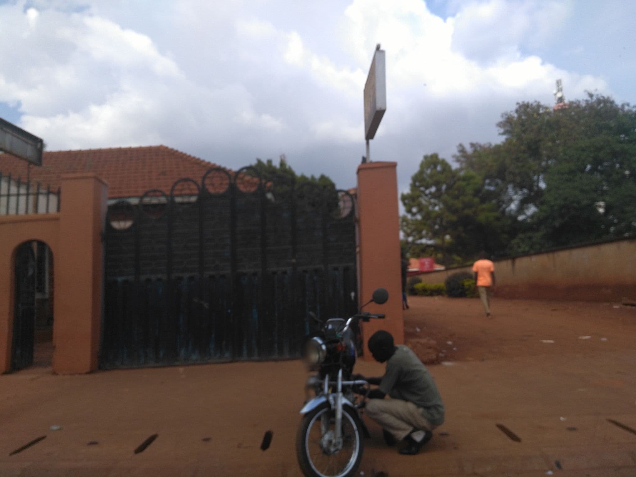 Street view near Eden guesthouse, Jinja — © ralebipim (CC BY-SA · Mapillary)