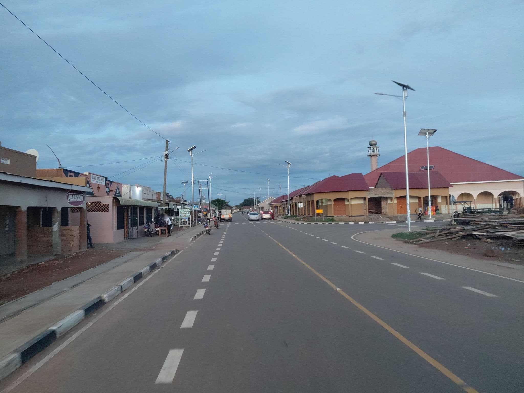 Street view near Stayfree Guest House, Kumi — © jozef020 (CC BY-SA · Mapillary)