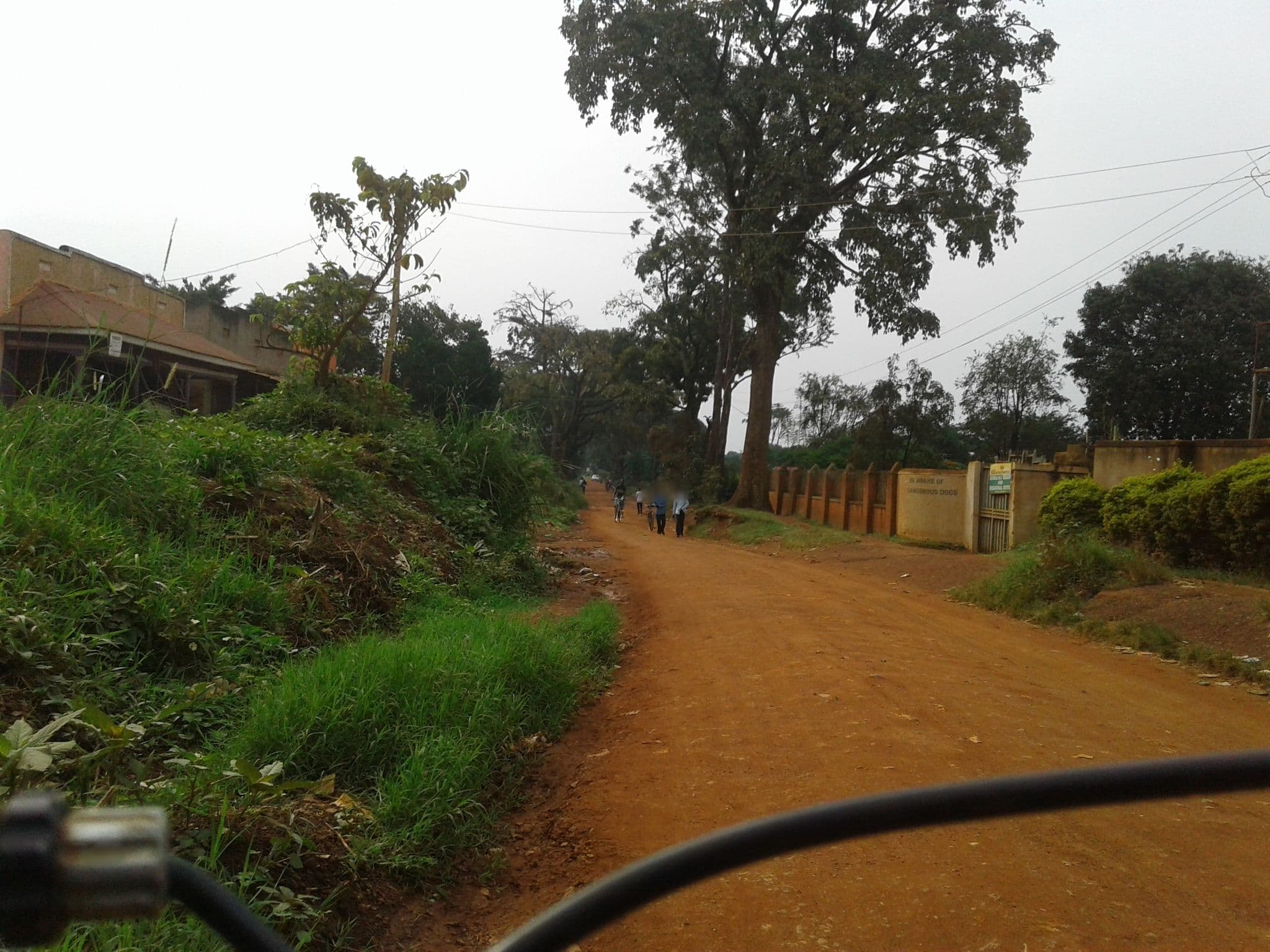 Street view near hôtel, Hoima — © bagonzars (CC BY-SA · Mapillary)