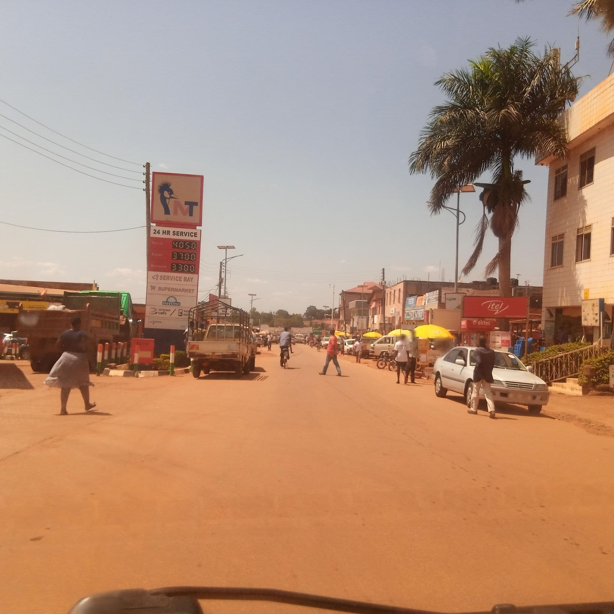 Street view near White House Hotel, Lira — © ebongc137 (CC BY-SA · Mapillary)