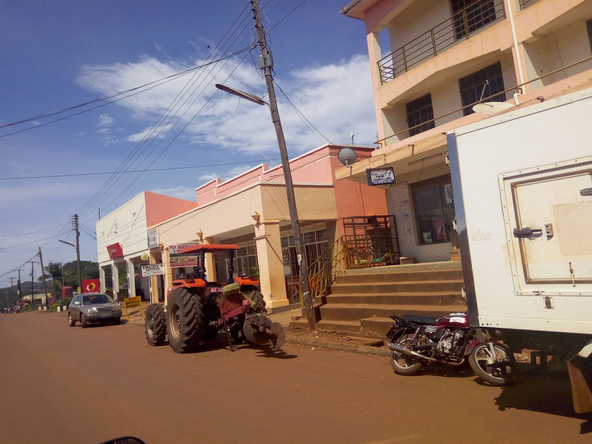 Street view near Tot Guest House, Masindi — © jozef020 (CC BY-SA · Mapillary)