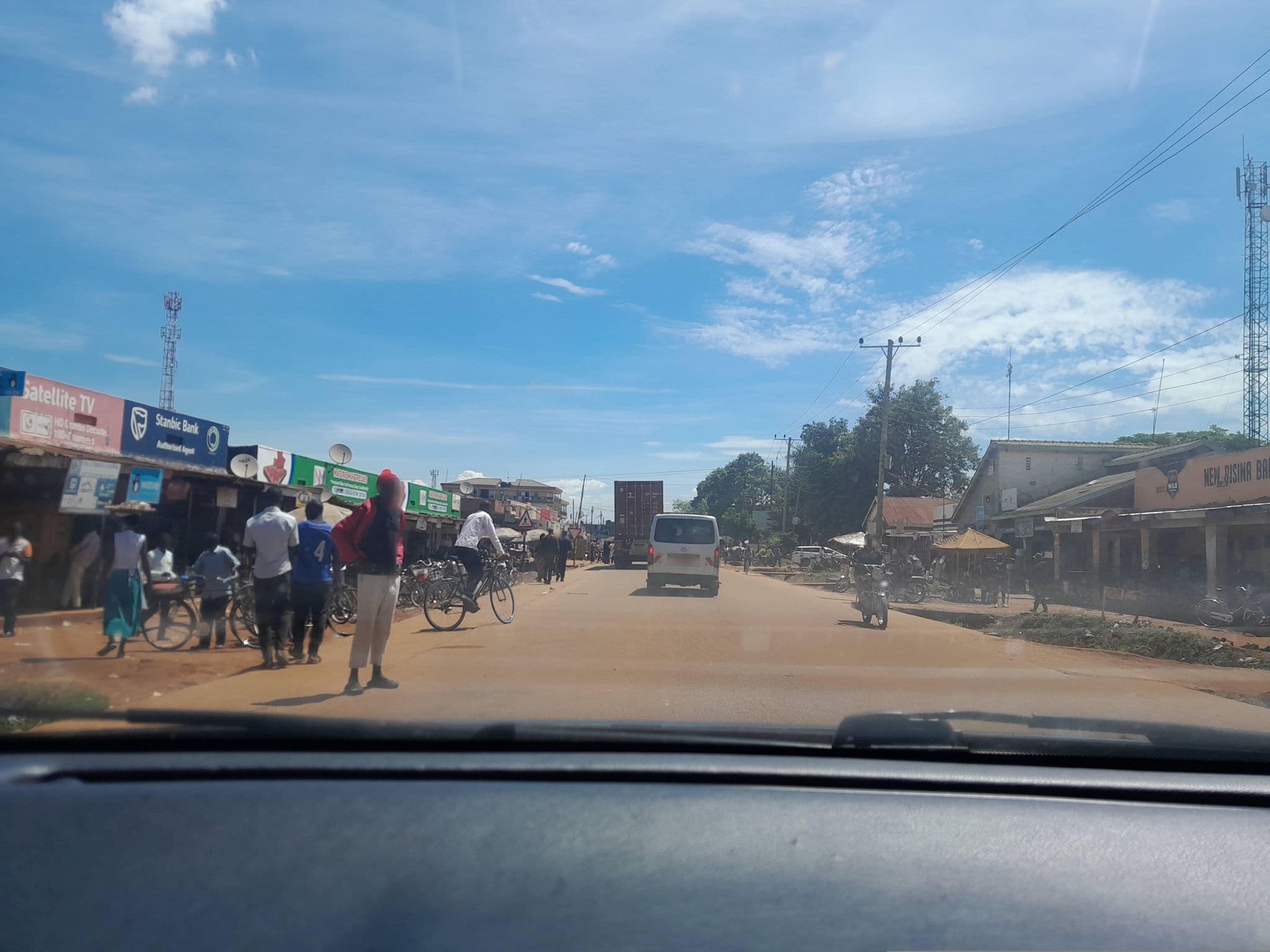 Street view near Emirates Guest house, Busia — © bagonzars (CC BY-SA · Mapillary)