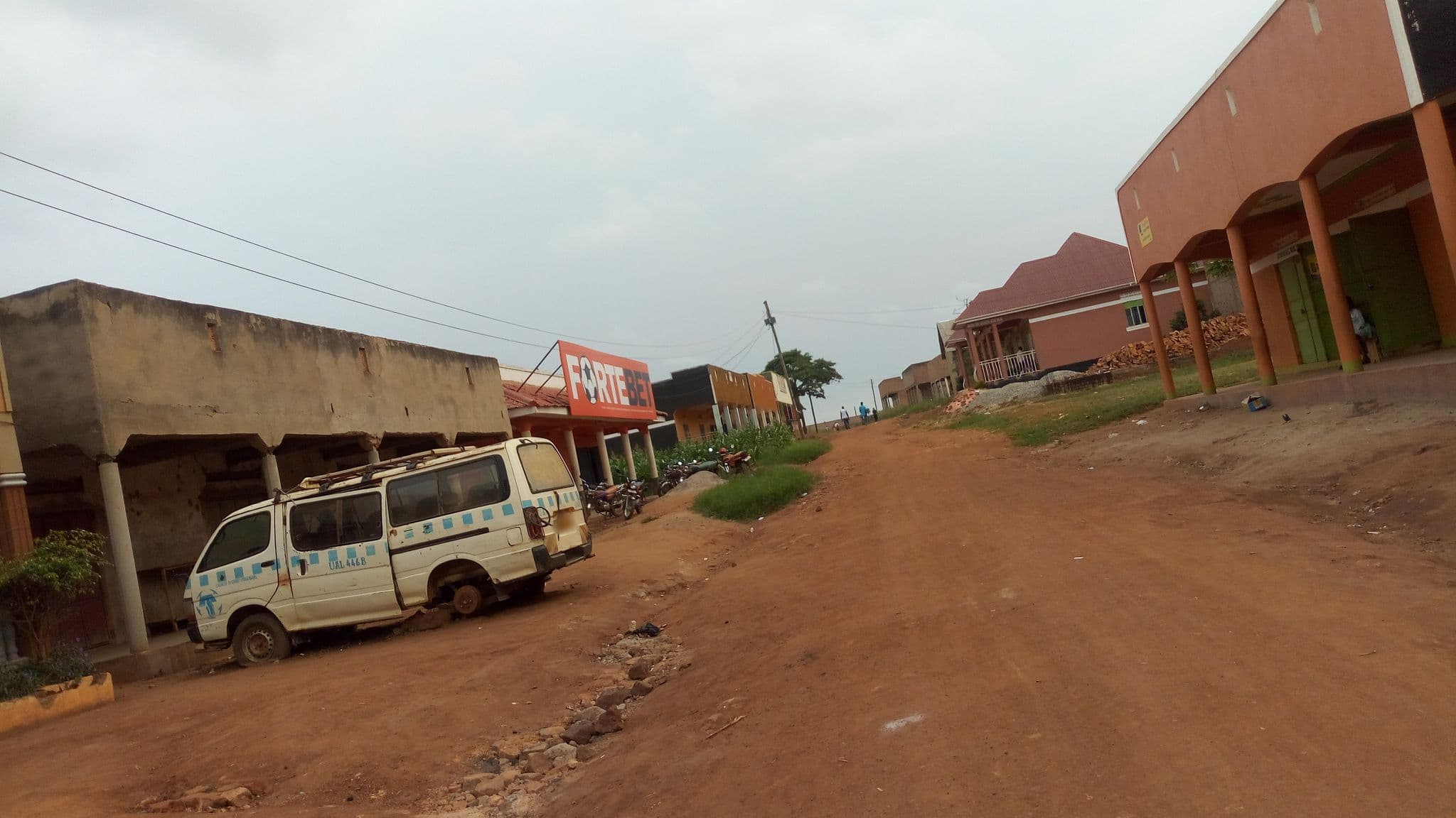 Street view near Taco Guest House, Kigumba — © jozef020 (CC BY-SA · Mapillary)