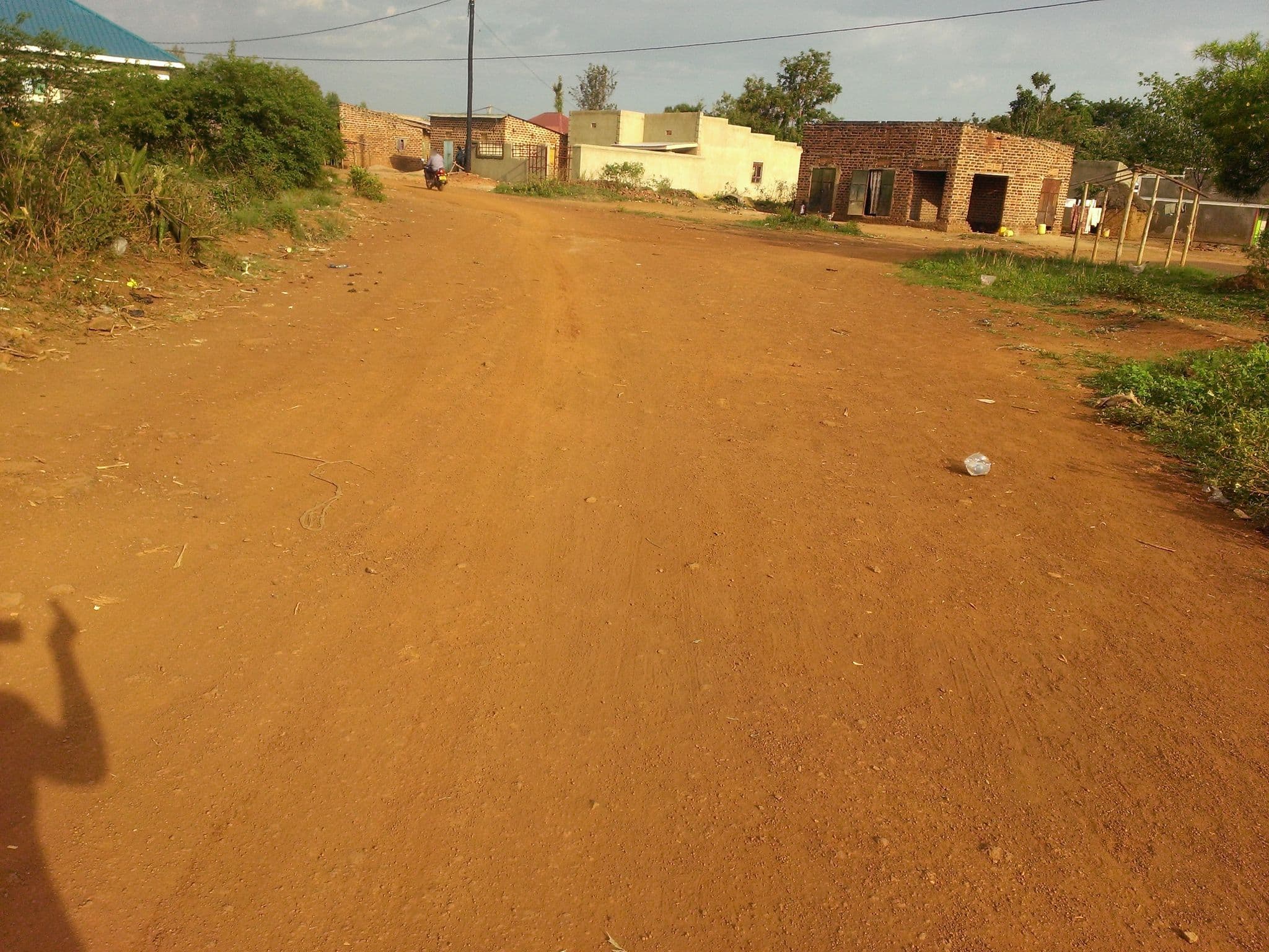 Street view near Olympia Hostel, Busia — © theg_o_a_t (CC BY-SA · Mapillary)