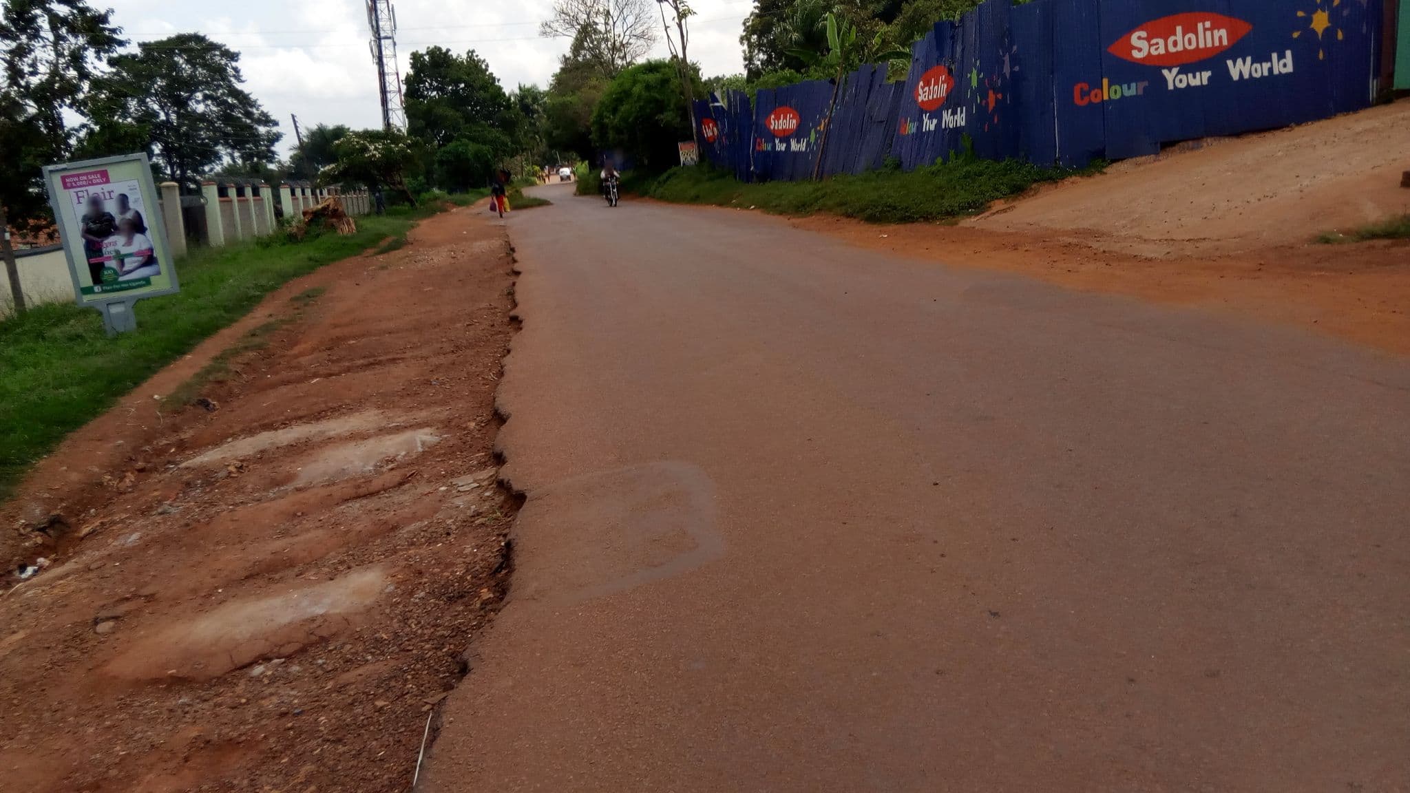 Street view near Gakombe village, Kireka — © juweni (CC BY-SA · Mapillary)
