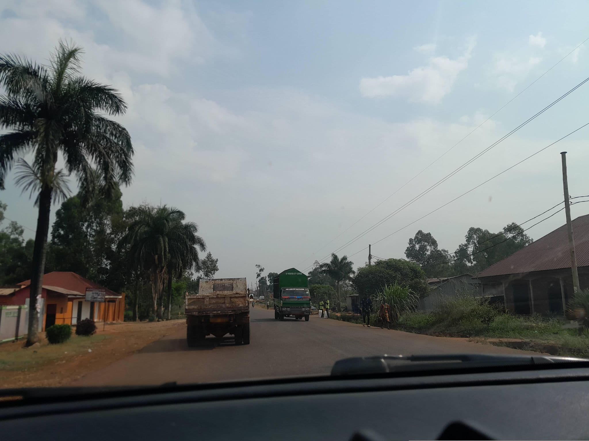 Street view near Kamama Guesthouse, Buyale — © bagonzars (CC BY-SA · Mapillary)