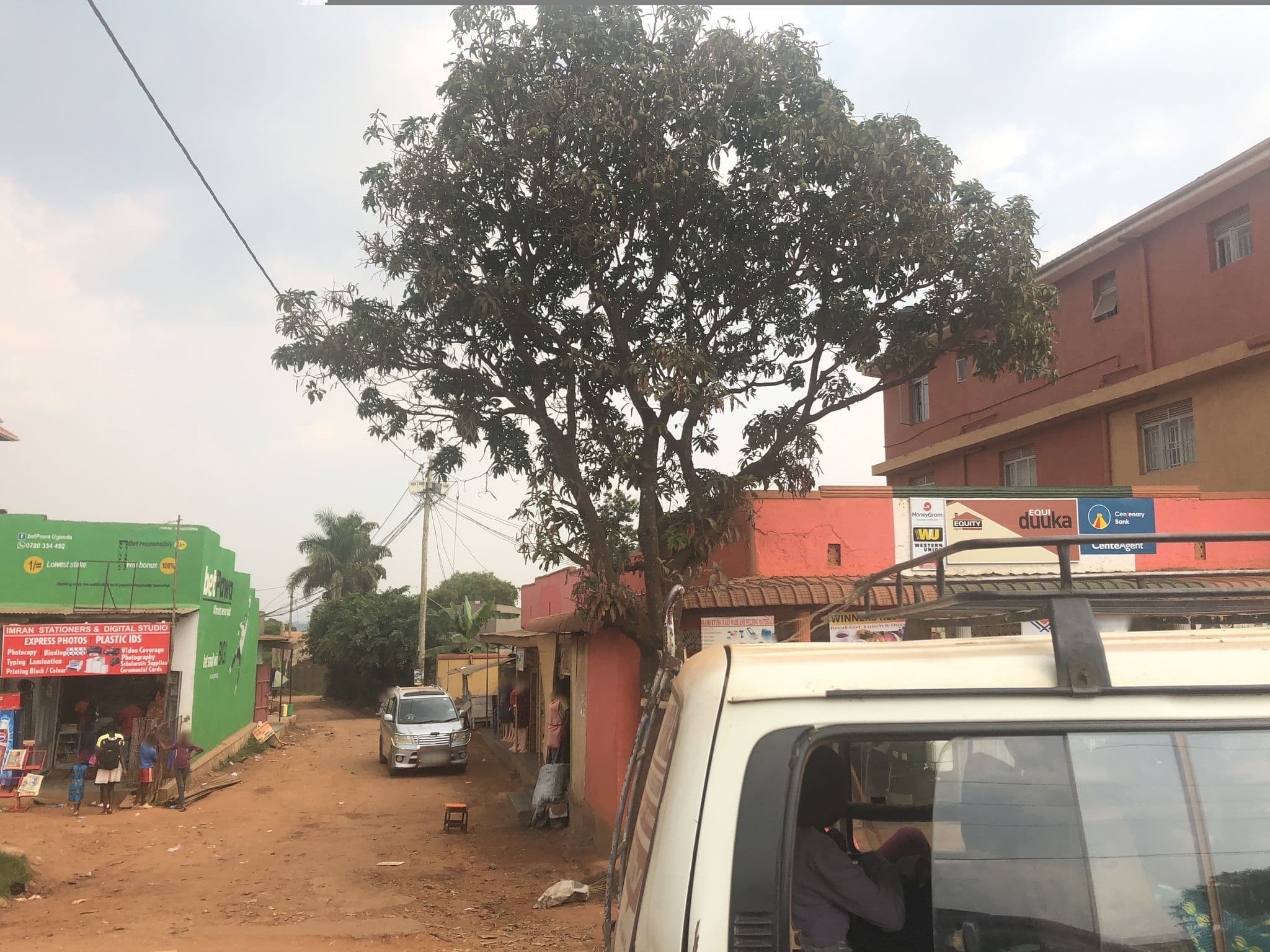 Street view near Sendege Plaza and Serviced Apartments, Kasangati — © steph202 (CC BY-SA · Mapillary)
