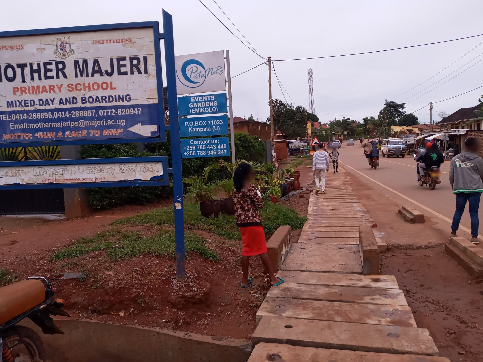 Street view near Pista-Nero gardens, Bweyogerere — © namakulalindah (CC BY-SA · Mapillary)