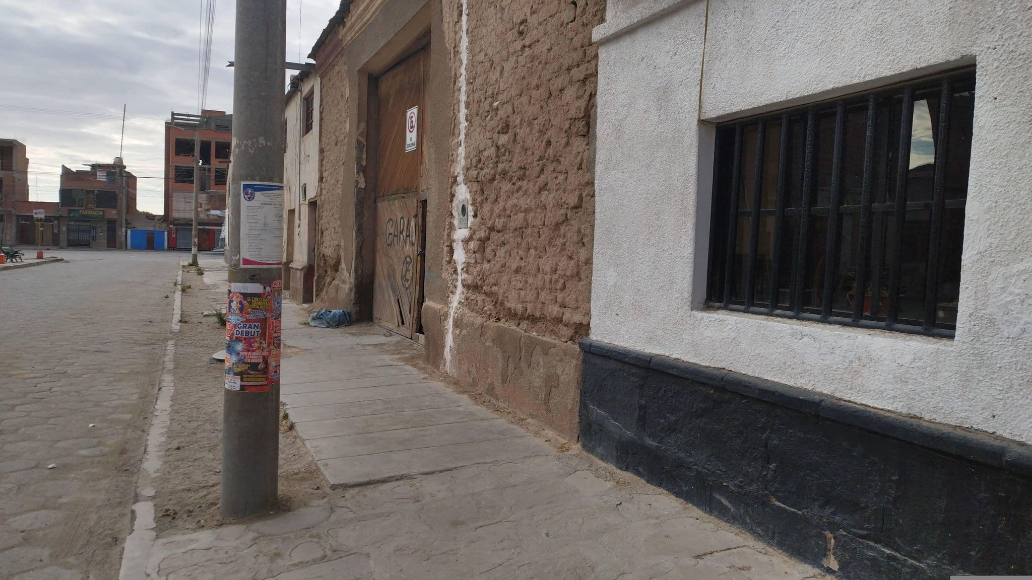 Street view near Sin Fronteras, Uyuni — © rodolfovar (CC BY-SA · Mapillary)