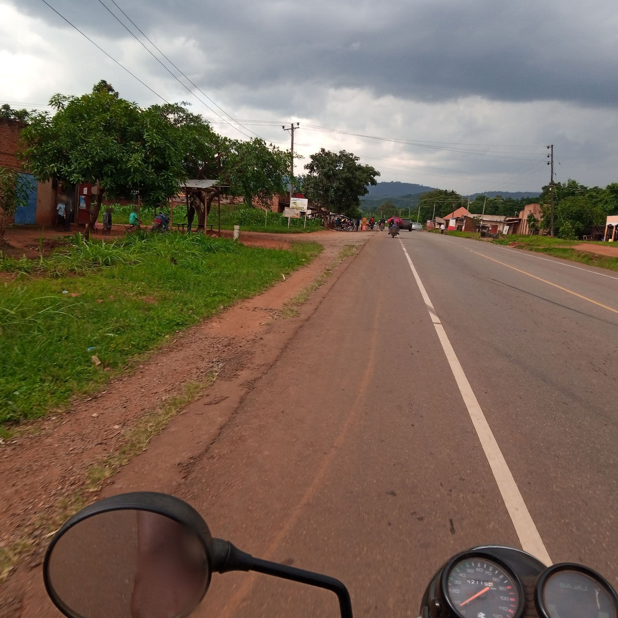 Street view near Salem Guest House, Nakaloke — © evlyntumwah (CC BY-SA · Mapillary)