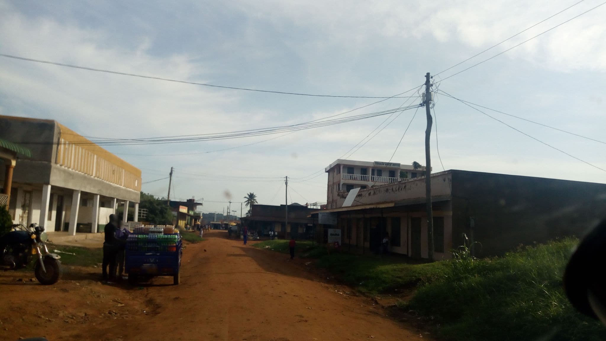 Street view near Kidrone Valley Hotel, Gulu — © klain890 (CC BY-SA · Mapillary)