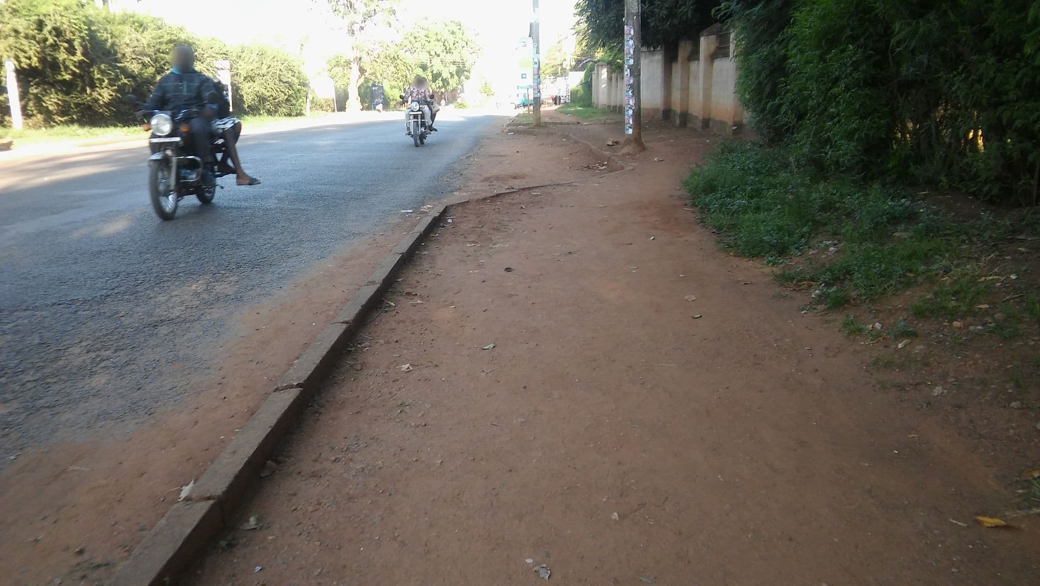 Street view near Mbale Courts View Hotel, Mbale — © hills95 (CC BY-SA · Mapillary)
