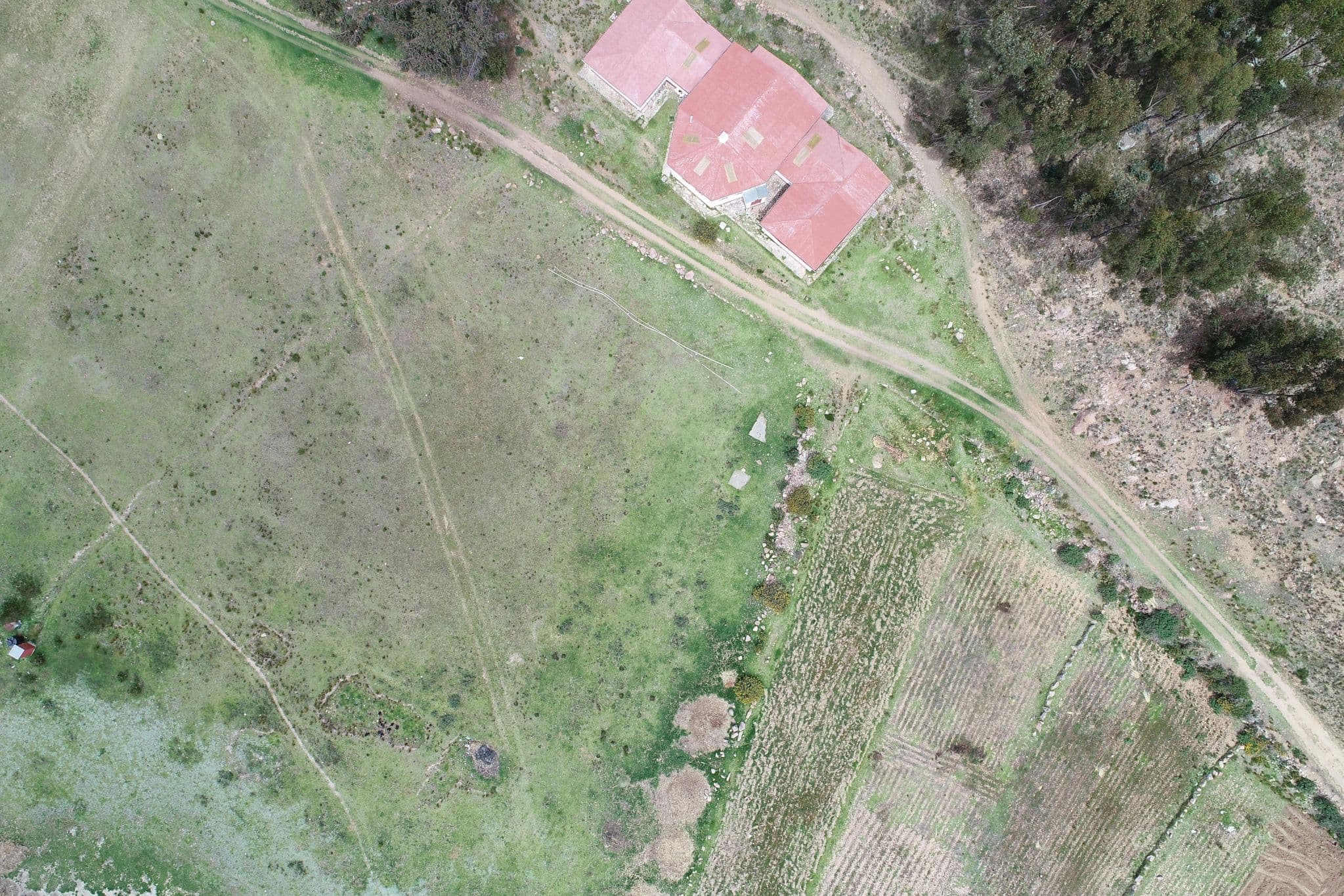 Street view near Albergue Comunitario Quewaya, Huatajata — © rodolfovar (CC BY-SA · Mapillary)