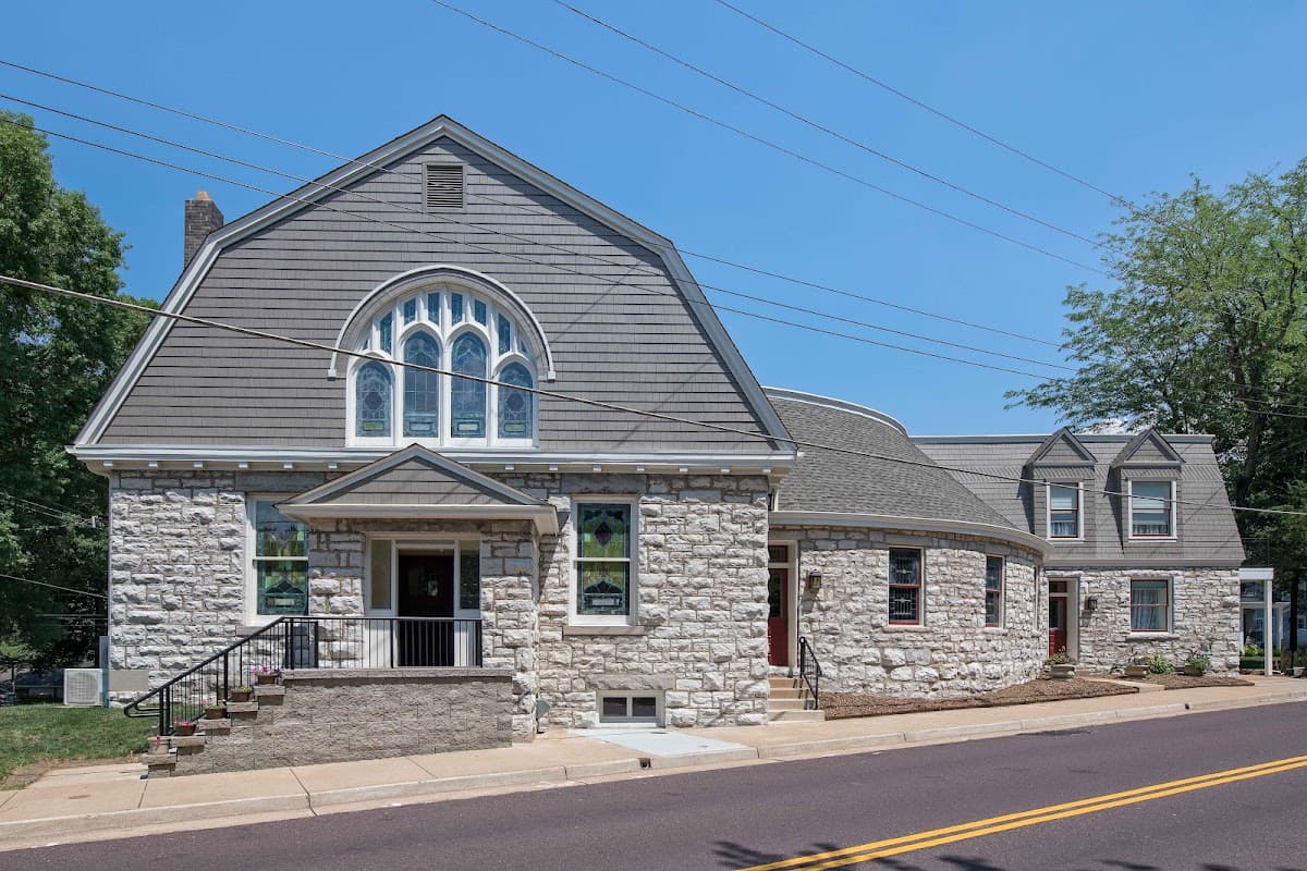 Tuxedo Park STL Bed & Breakfast Inn, Guesthouse in Webster Groves