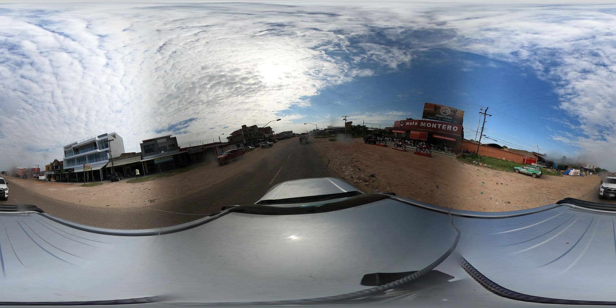 Street view near Alojamiento Avenida Rios, Montero — © kaart_2 (CC BY-SA · Mapillary)