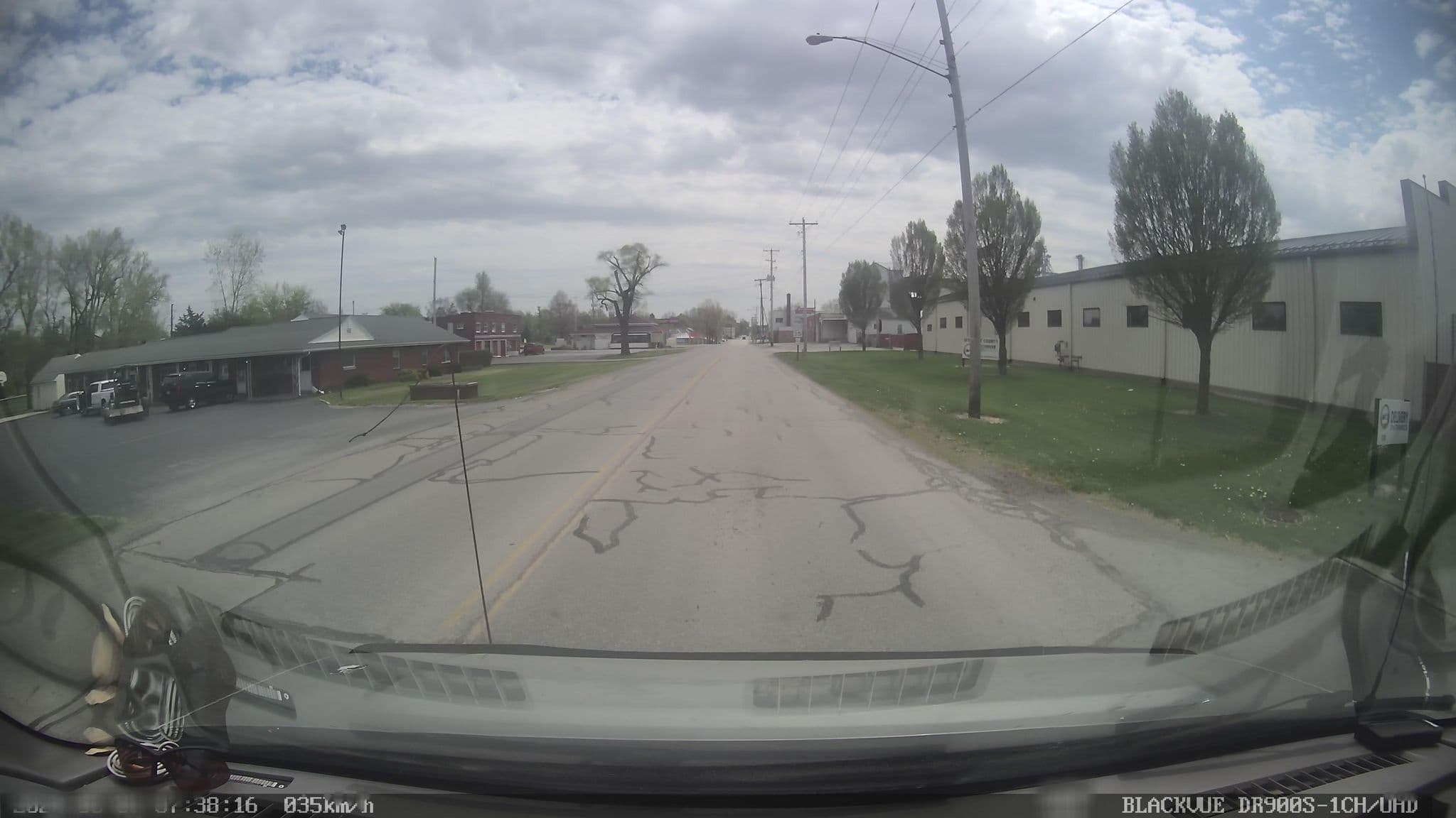 Street view near Day's Motel, Upper Sandusky — © jbthemilker (CC BY-SA · Mapillary)